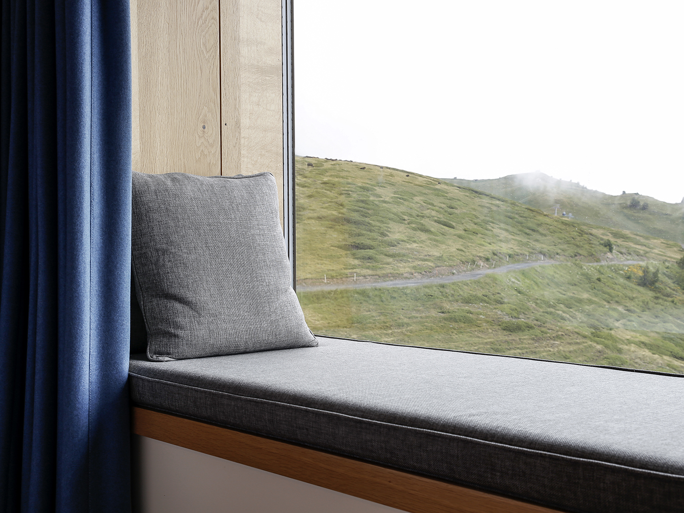 Chetzeron Valley Superior R 04