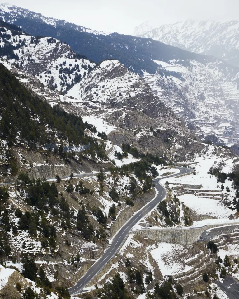 Skiing Niches Andorra