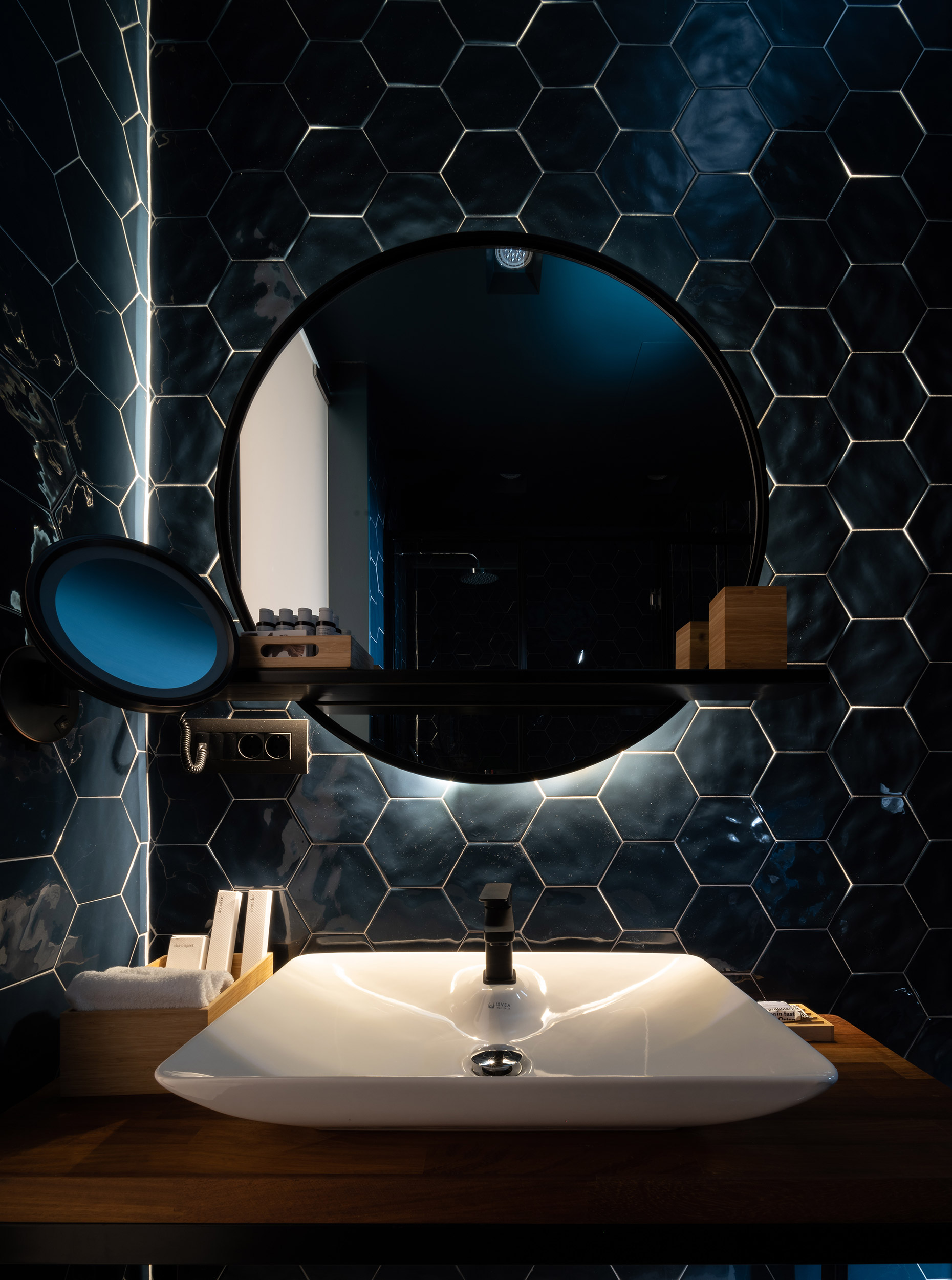 G 10 The Bold Type Hotel