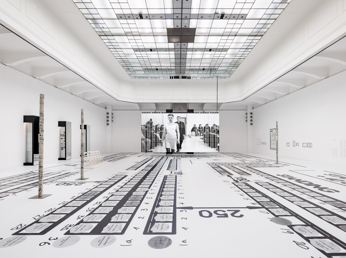 36 Jhelmut Lang Vienna