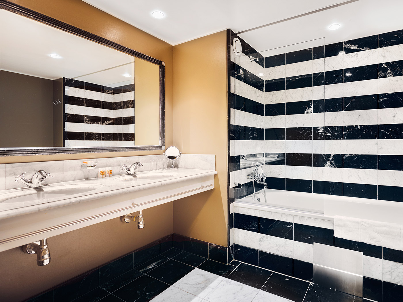 Stallmastaregarden Royal Haga Suite R V2 05