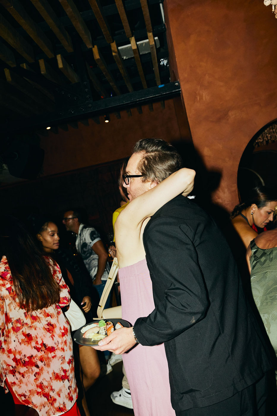 DH24 SALES LE Miami Travelpro15