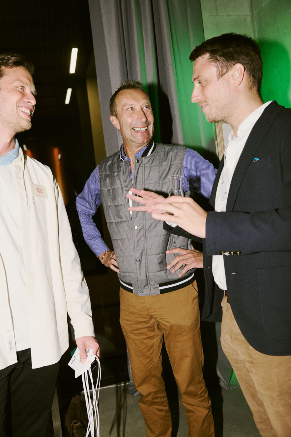 DH24 SALES AEW Geneva Travelpro 12