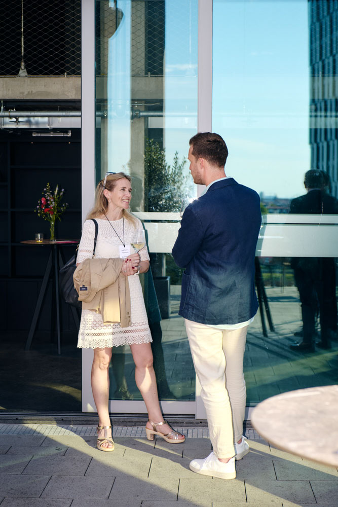 DH24 SALES CE Munich Travelpro12