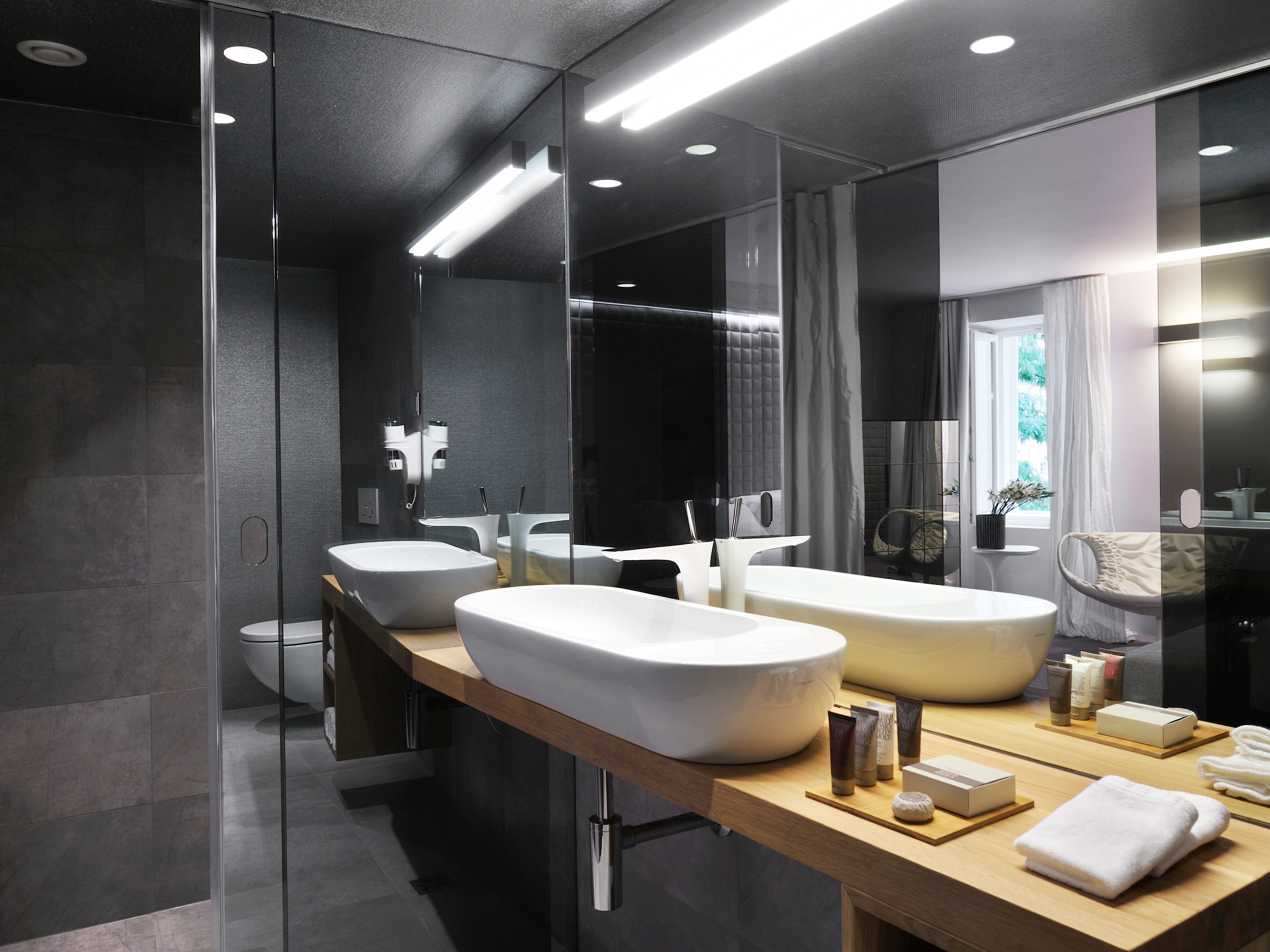 River Side, Vander Urbani Resort