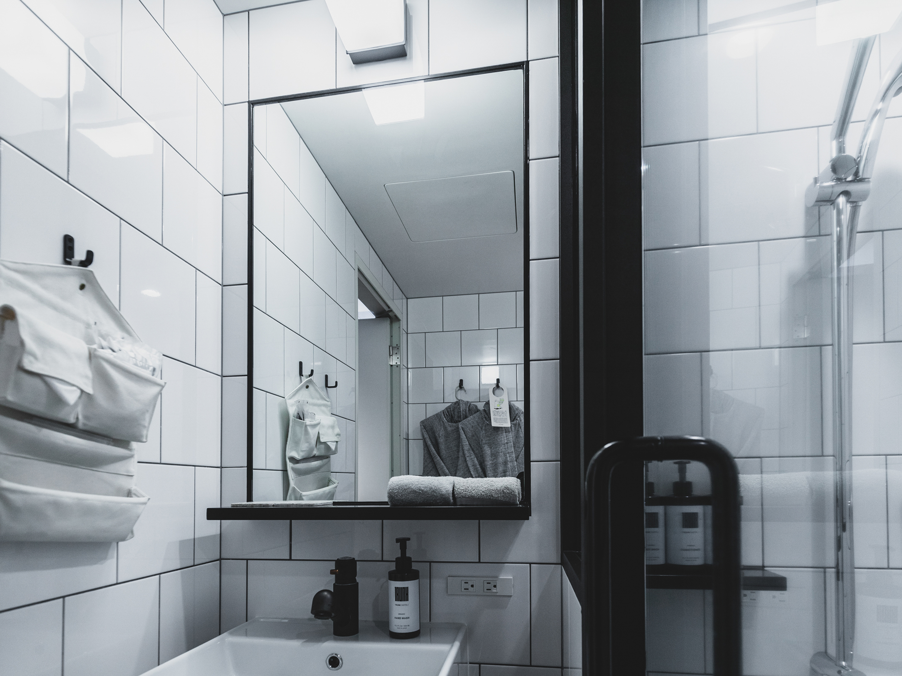 Trunk Hotel Standard Wide Plus Balcony R 05