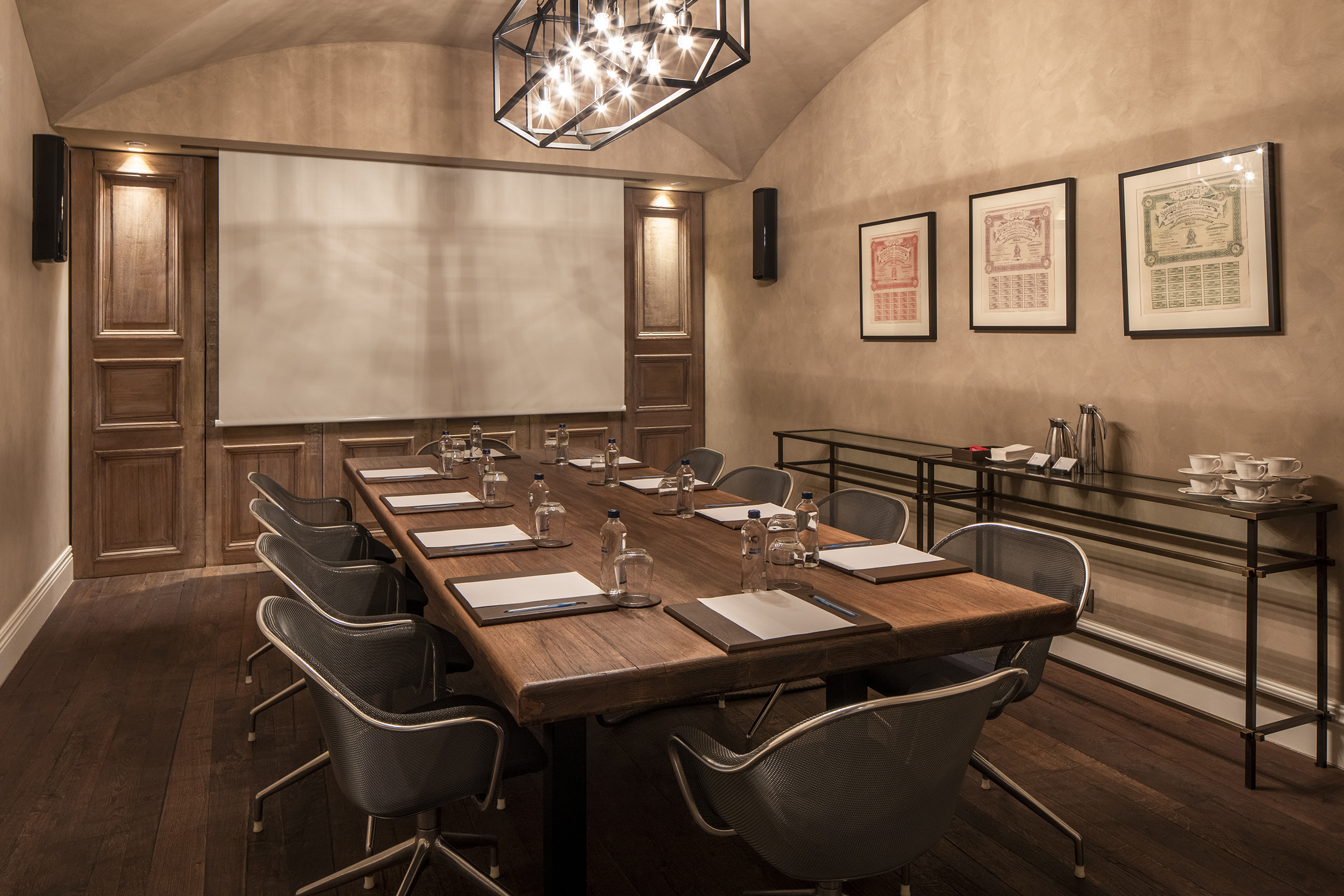 G 10 The Bank Hotel Istanbul