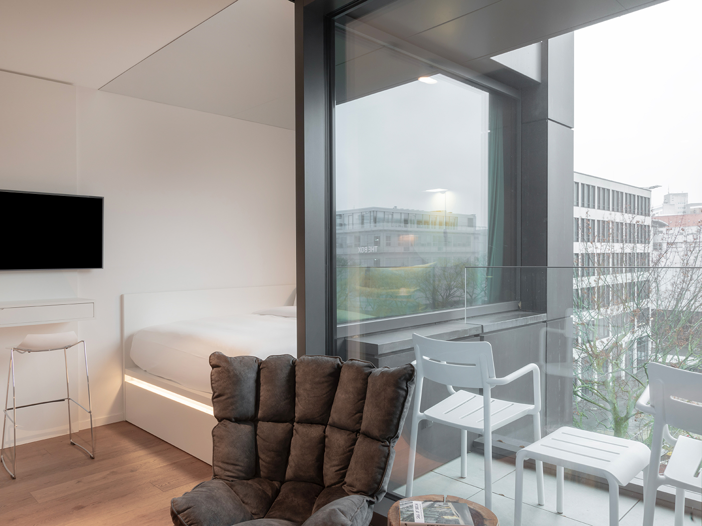 Kpm Deluxe Balcony R 06