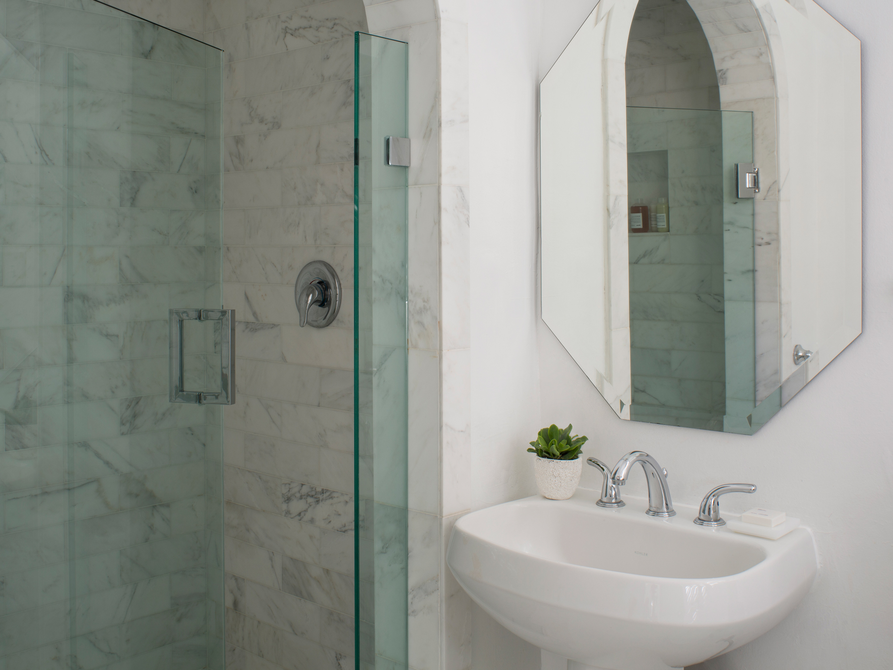 Avalon Palm Springs One Bedroom Suite Accessible R 2