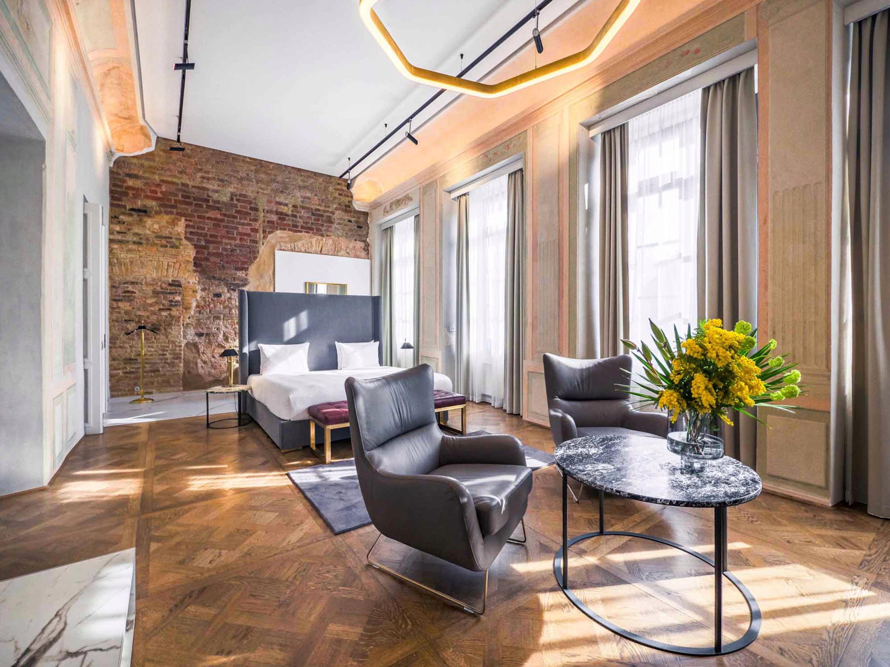 Town Hall Signature Suite, Hotel Pacai