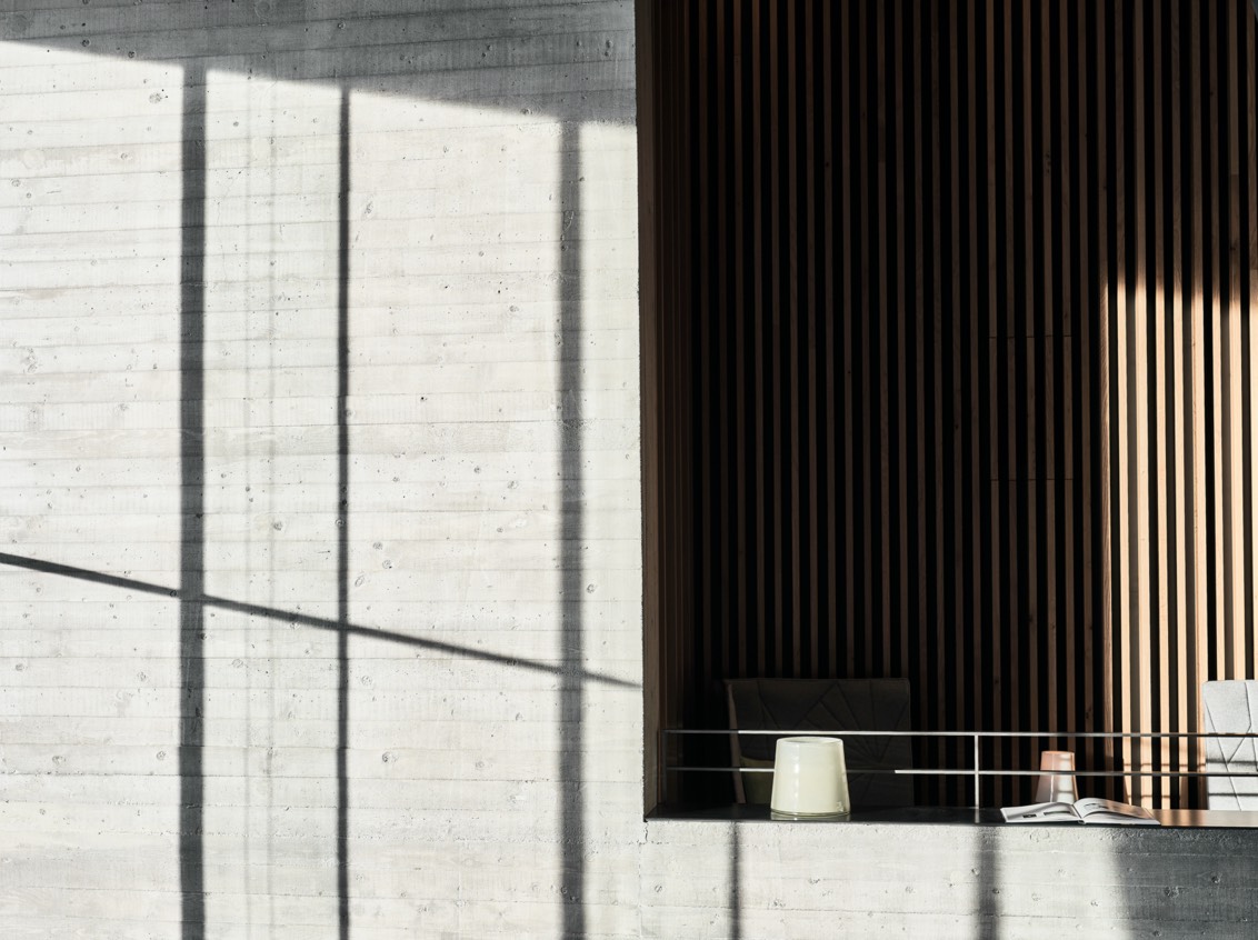 005 Chetzeron Interior Shades