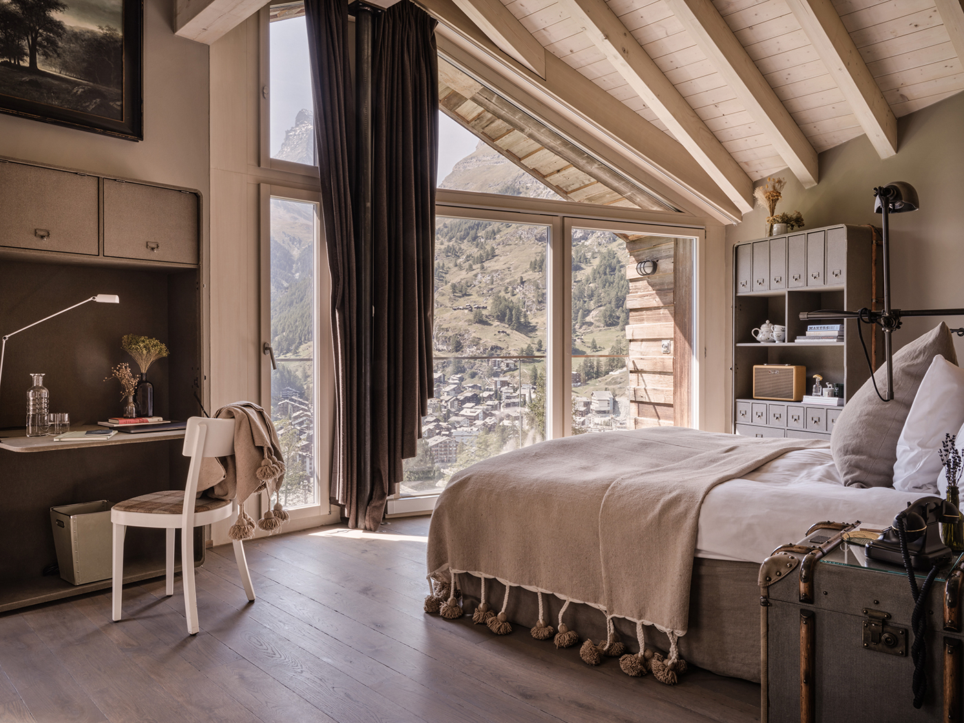 Cervo Mountain Resort Huntsman Triple Suite R 02