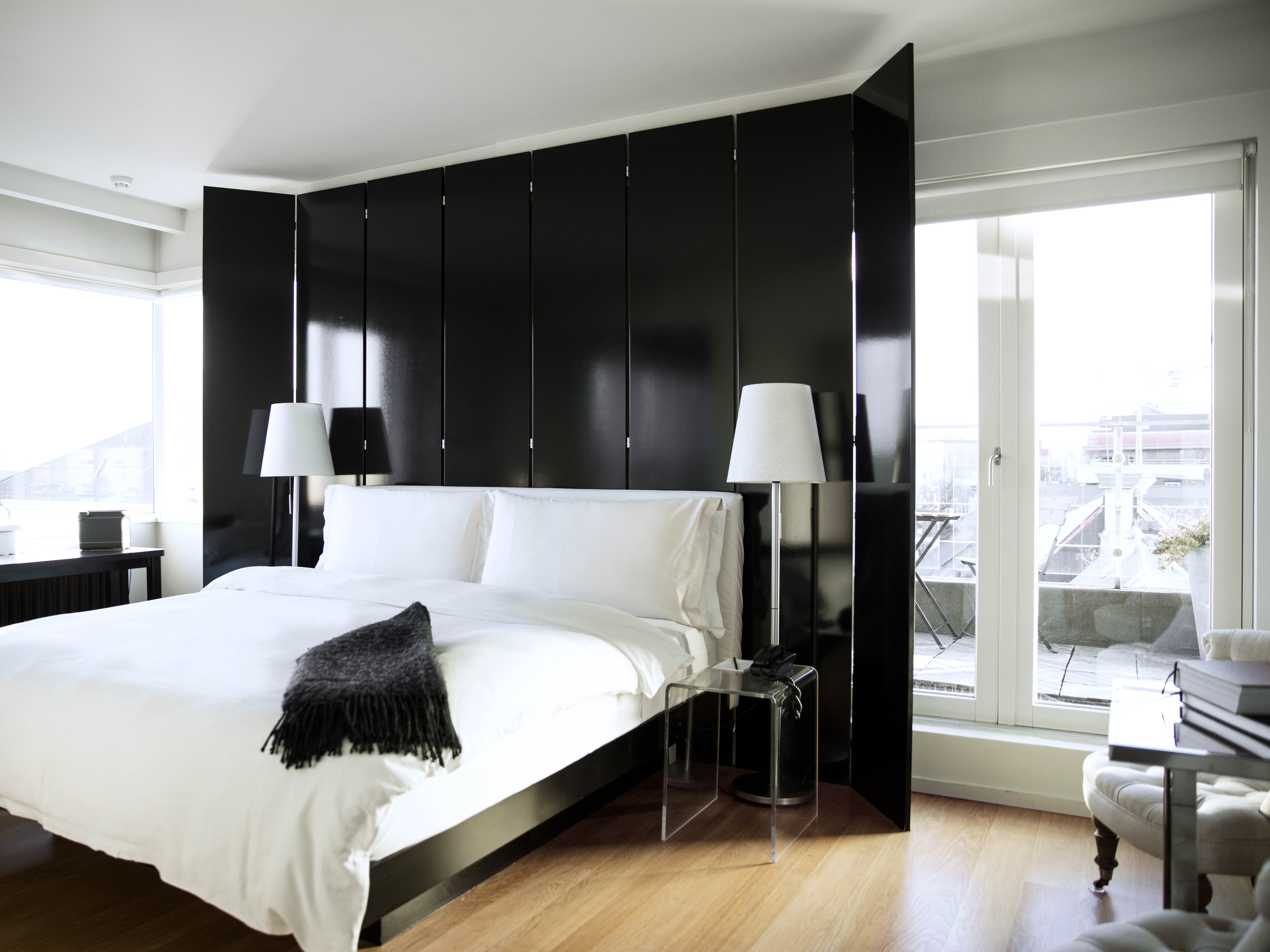 Corner Suite Balcony, 101 Hotel