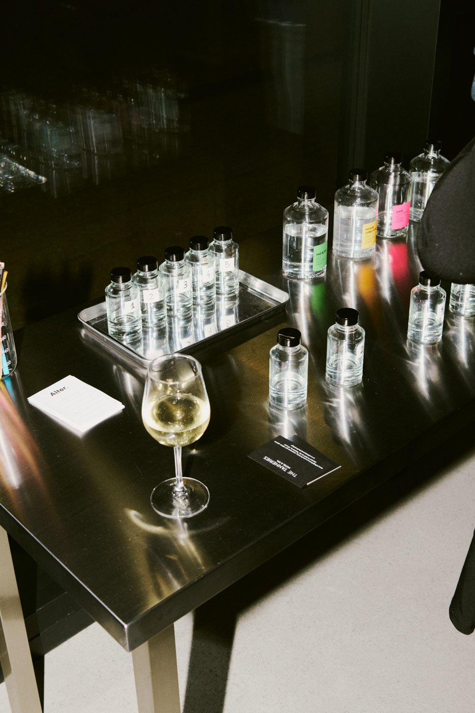 DH24 SALES AEW Geneva Travelpro 24