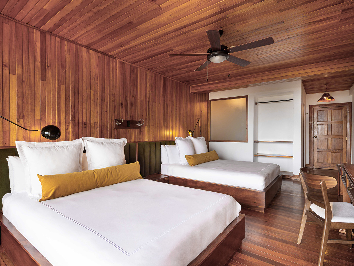 Hotel Belmar Peninsula Room R 03