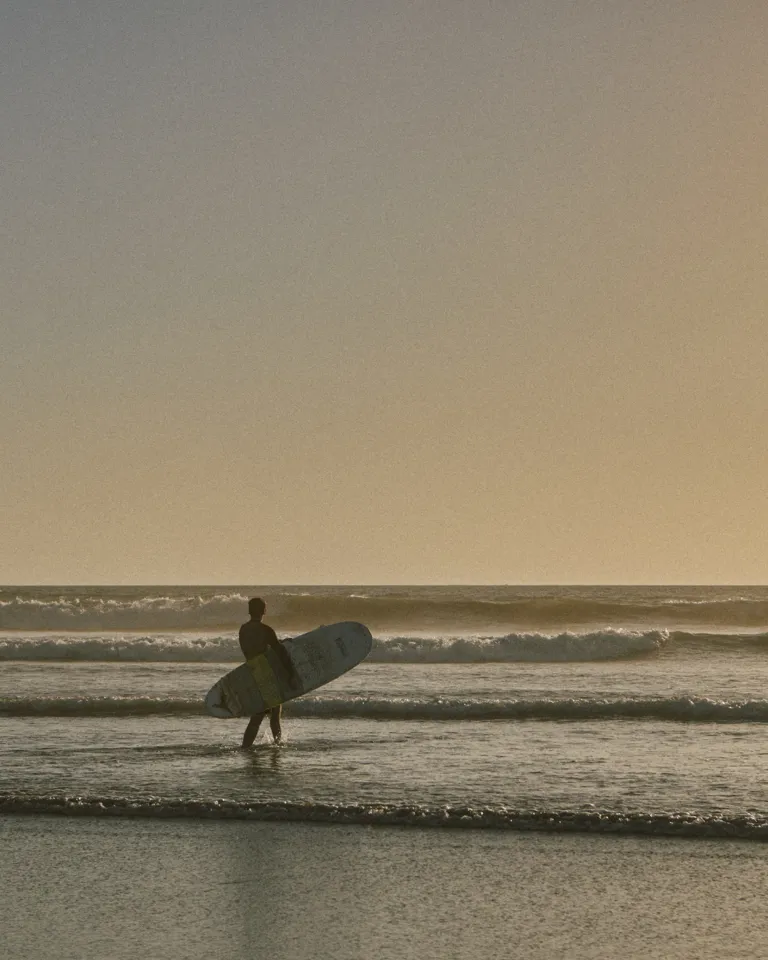 16 Directions Costa Rica