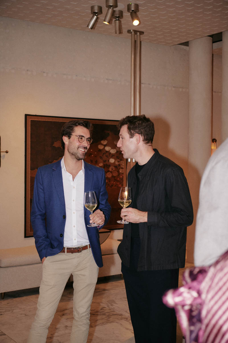 DH SALES23 CE London Apparatus 05