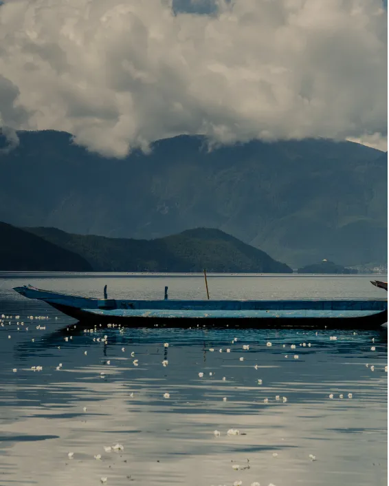 Yugu Lake 04