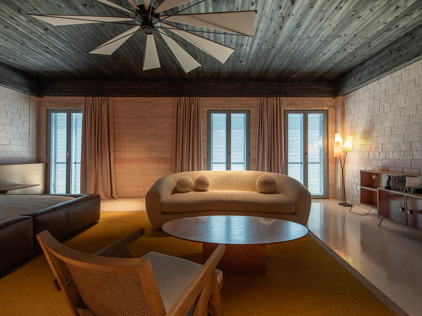 Rooms Batumi Signature King Room Old Town View R 03