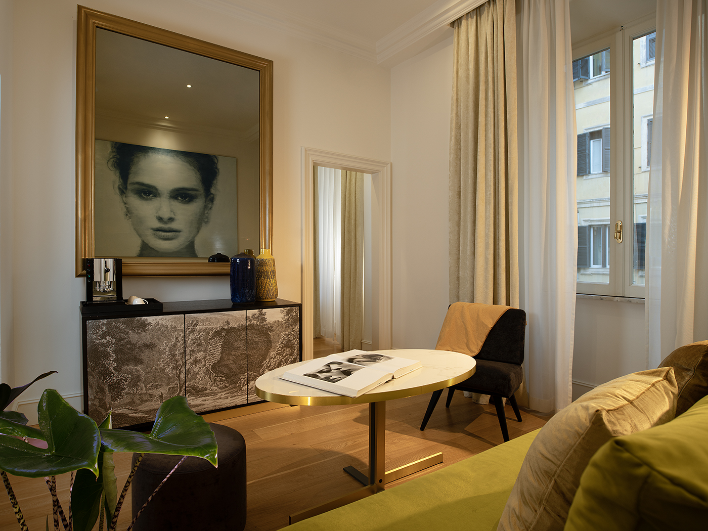 Elizabeth Unique Hotel Suite R 04