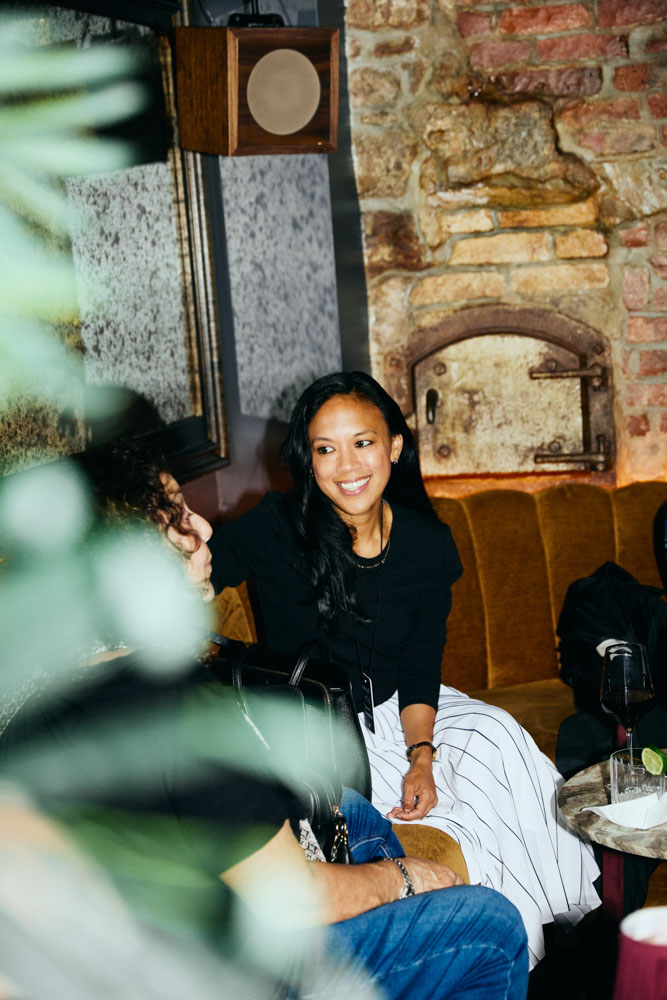 DH SALES24 S NY Travelpro 03