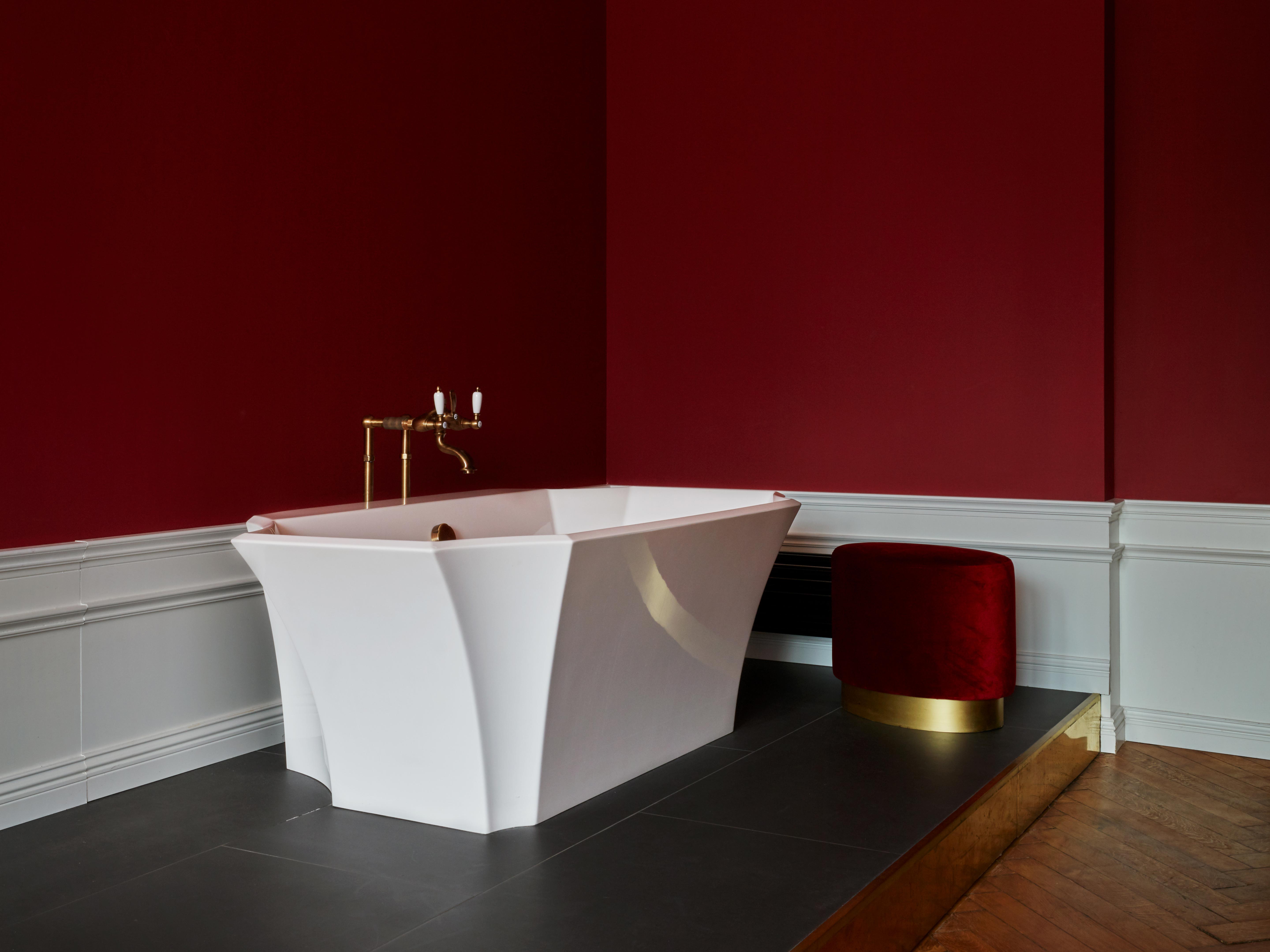 De Luxe, Provocateur