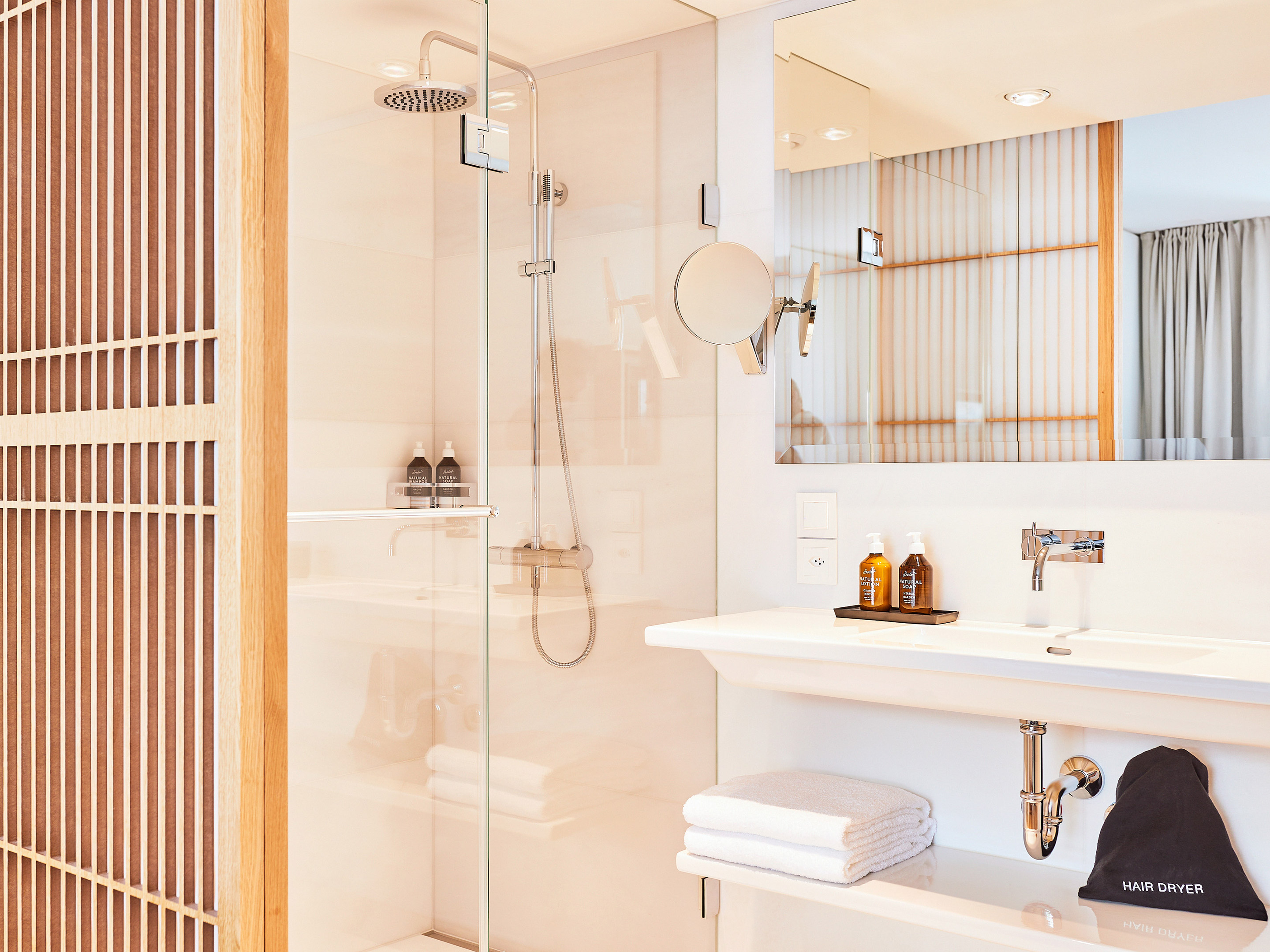 Art House Basel Junior Suite With Terrace R 04