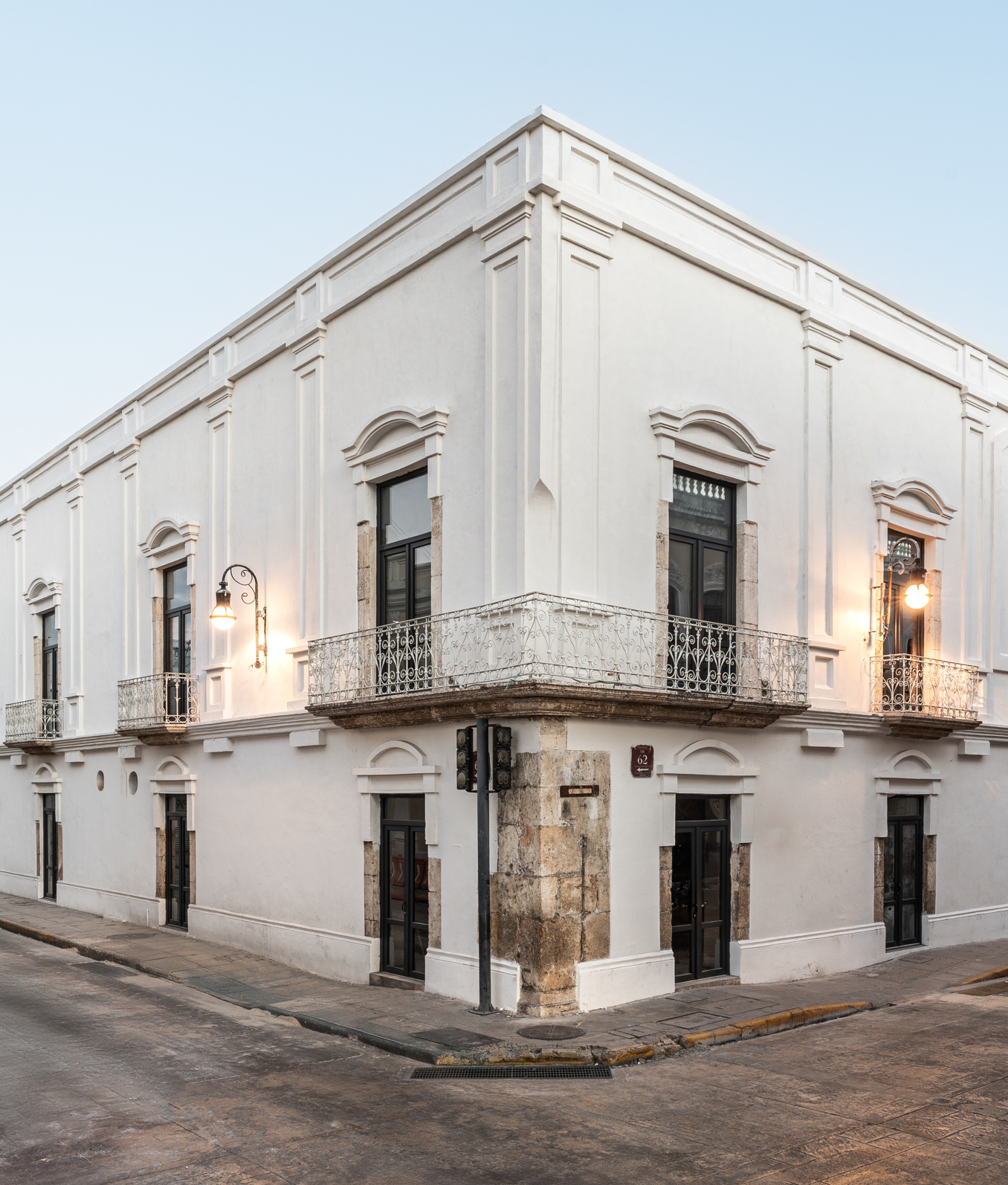 Hotel Sevilla Architecture