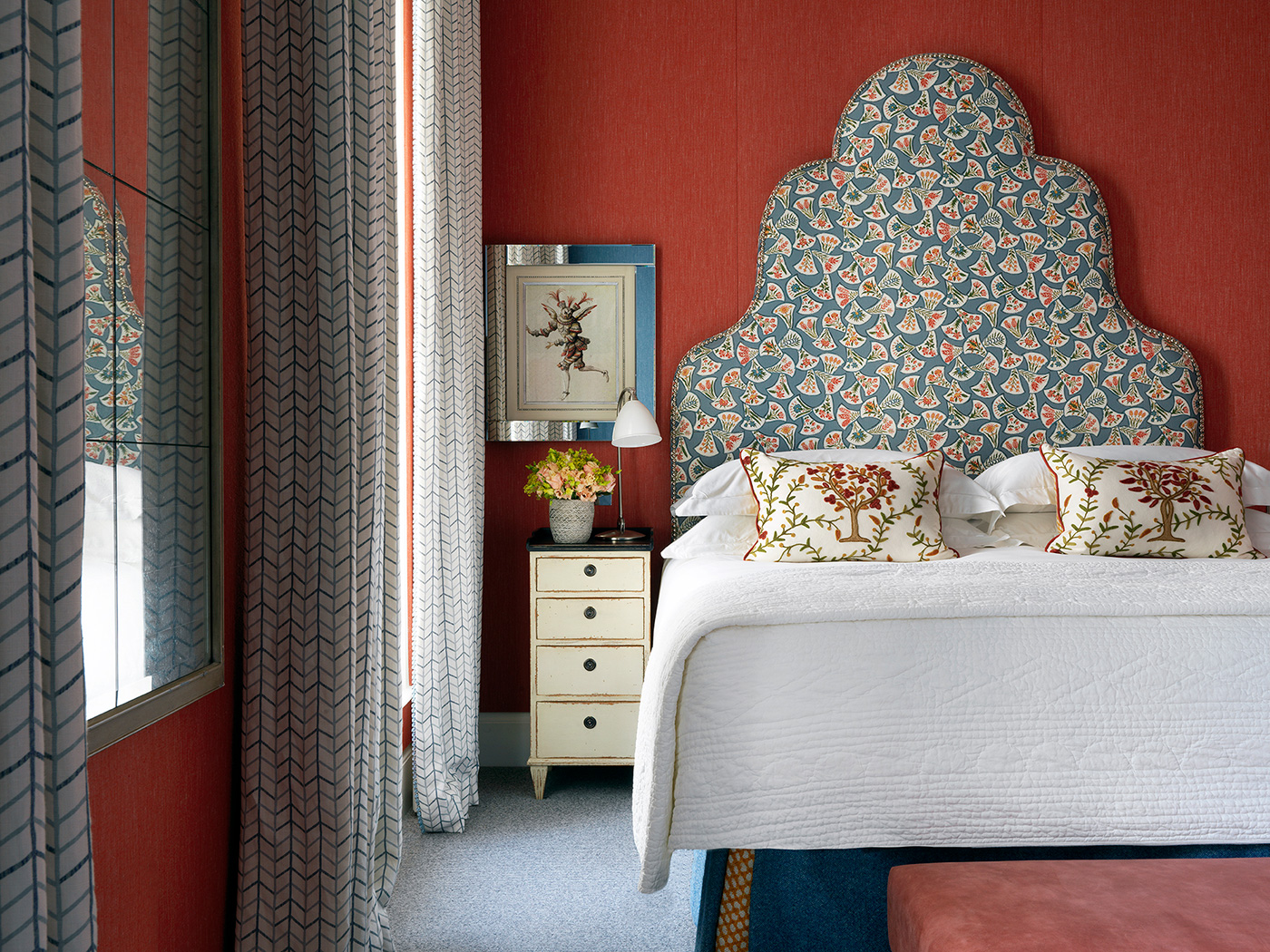 Haymarket Luxury Room R 02