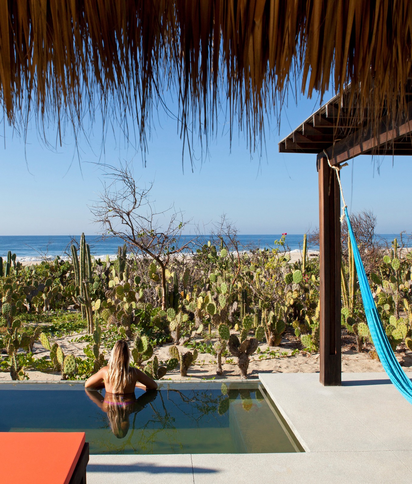 Hotel Escondido Theme Box 02 Beach