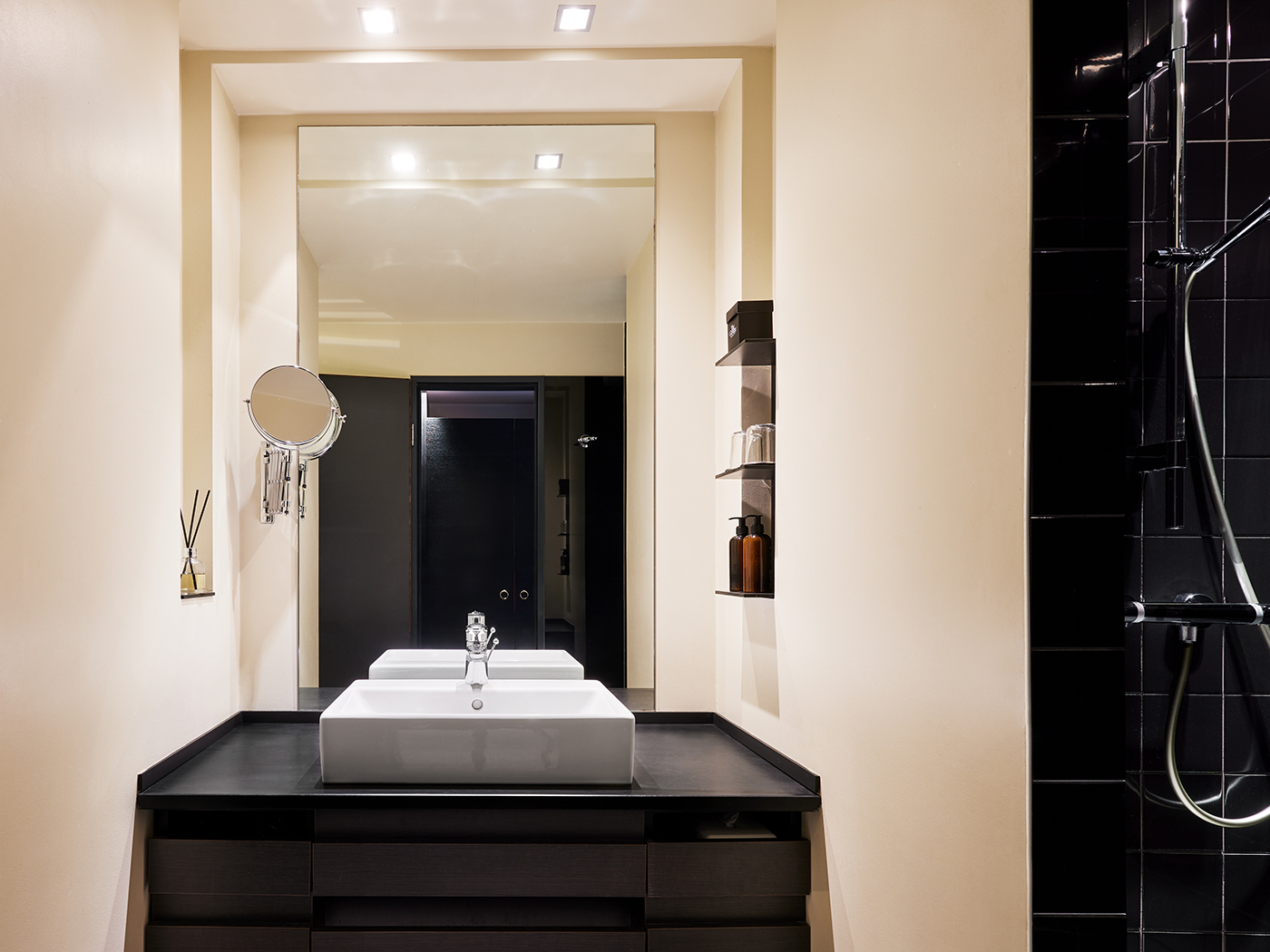 The George M Room V2 R 5