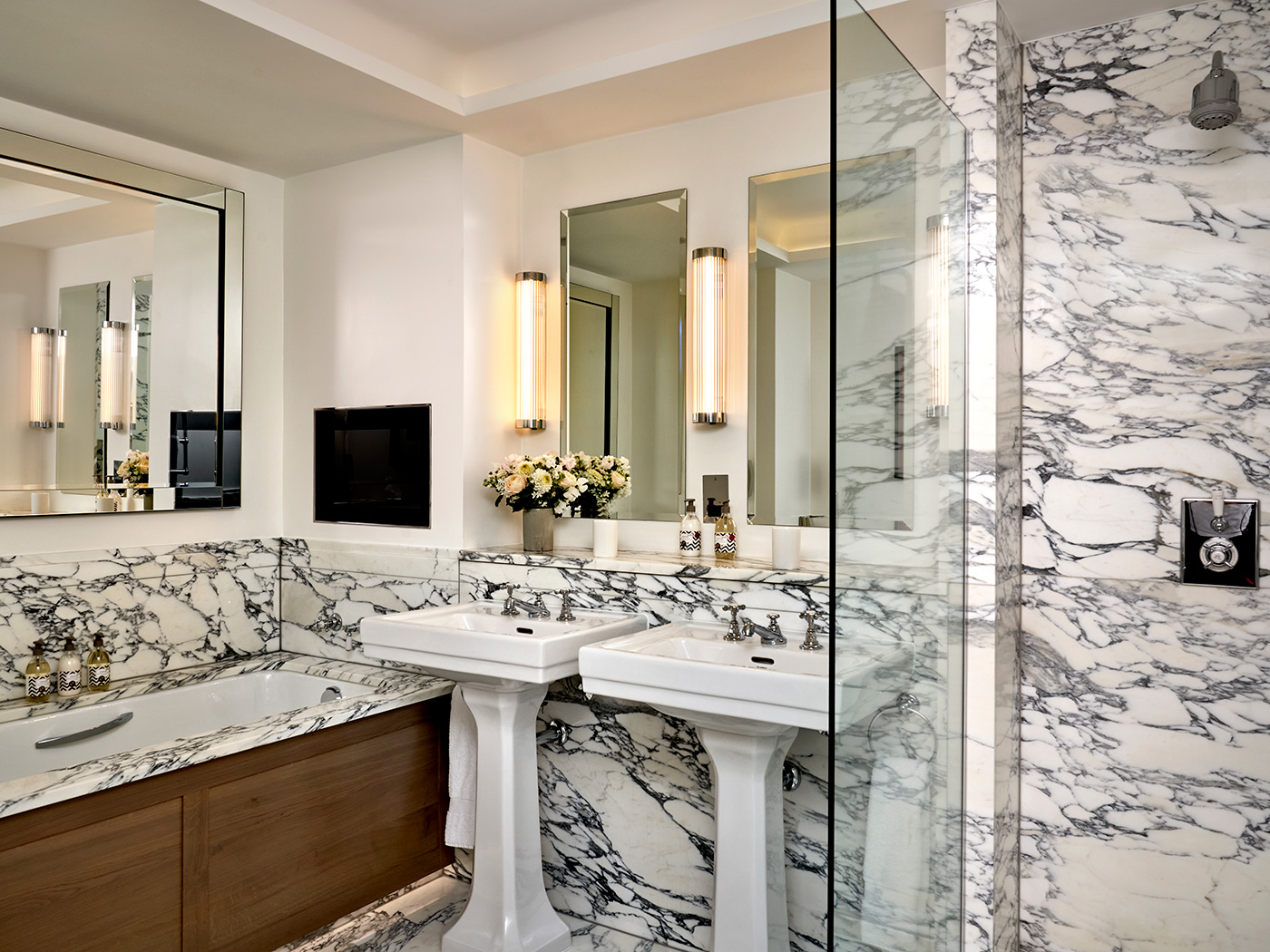 Soho One Bedroom Richmond Suite R 07