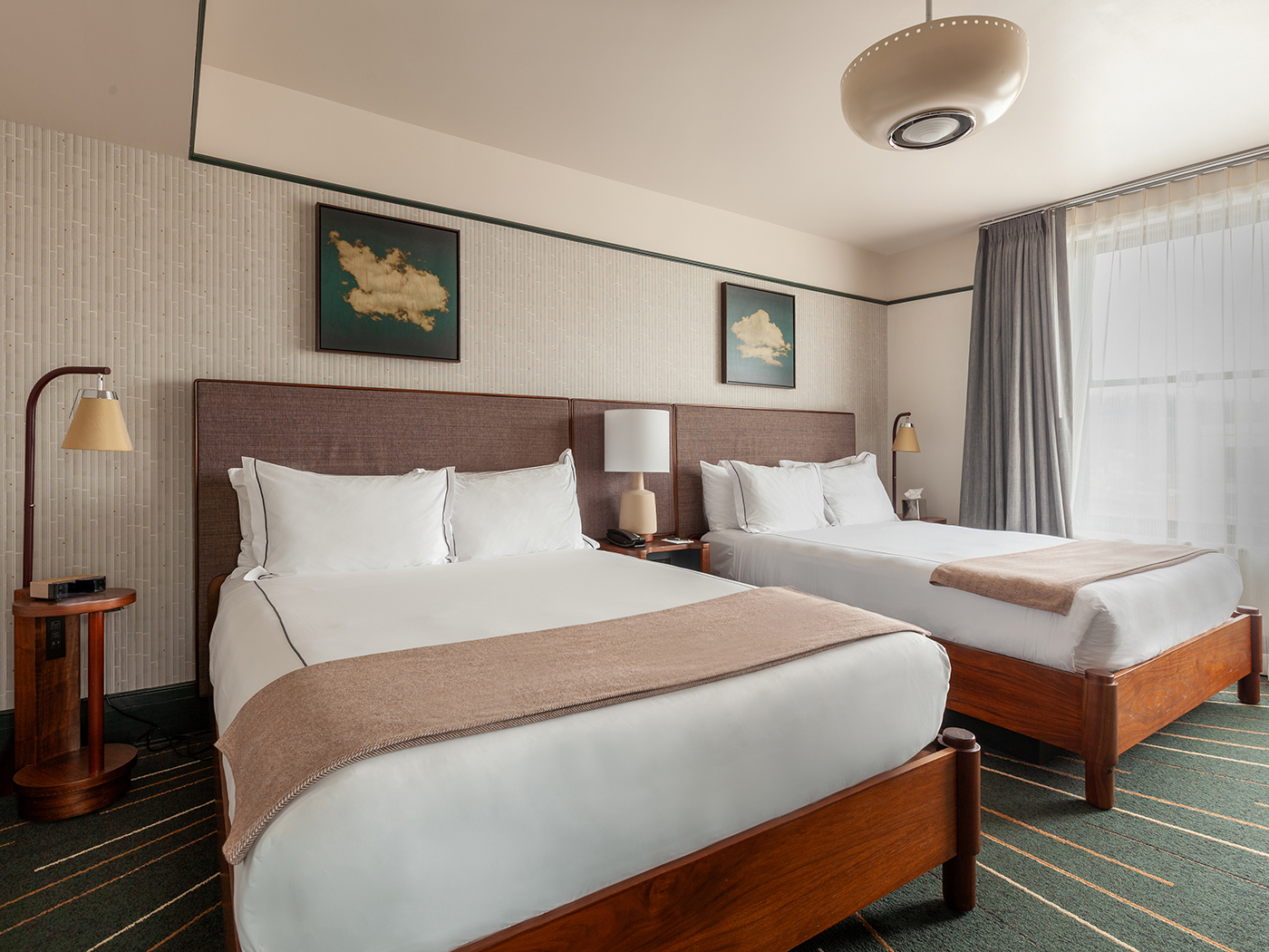 The Flat Iron Hotel Double Queen Suite R 01