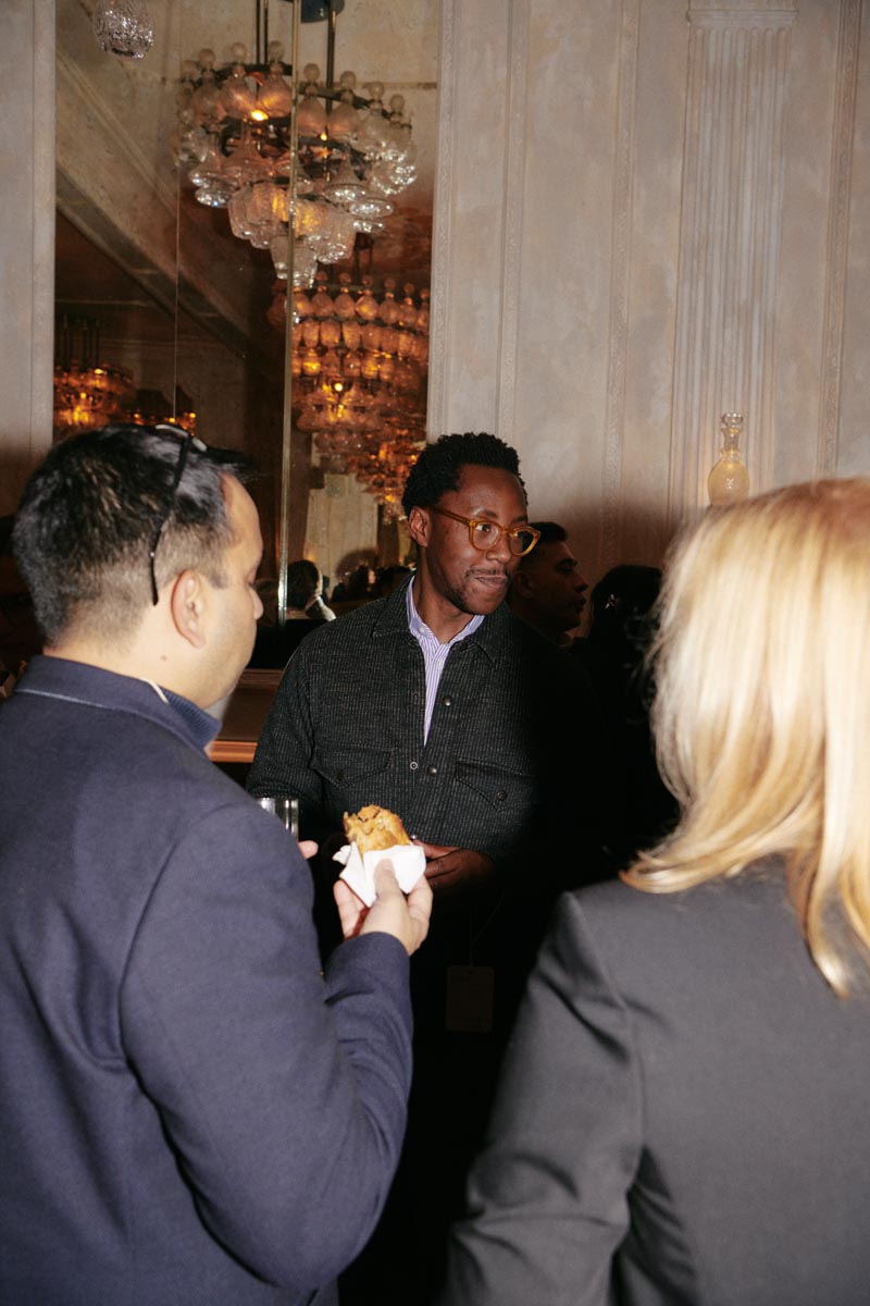 DH SALES23 S London Travel Pro 20