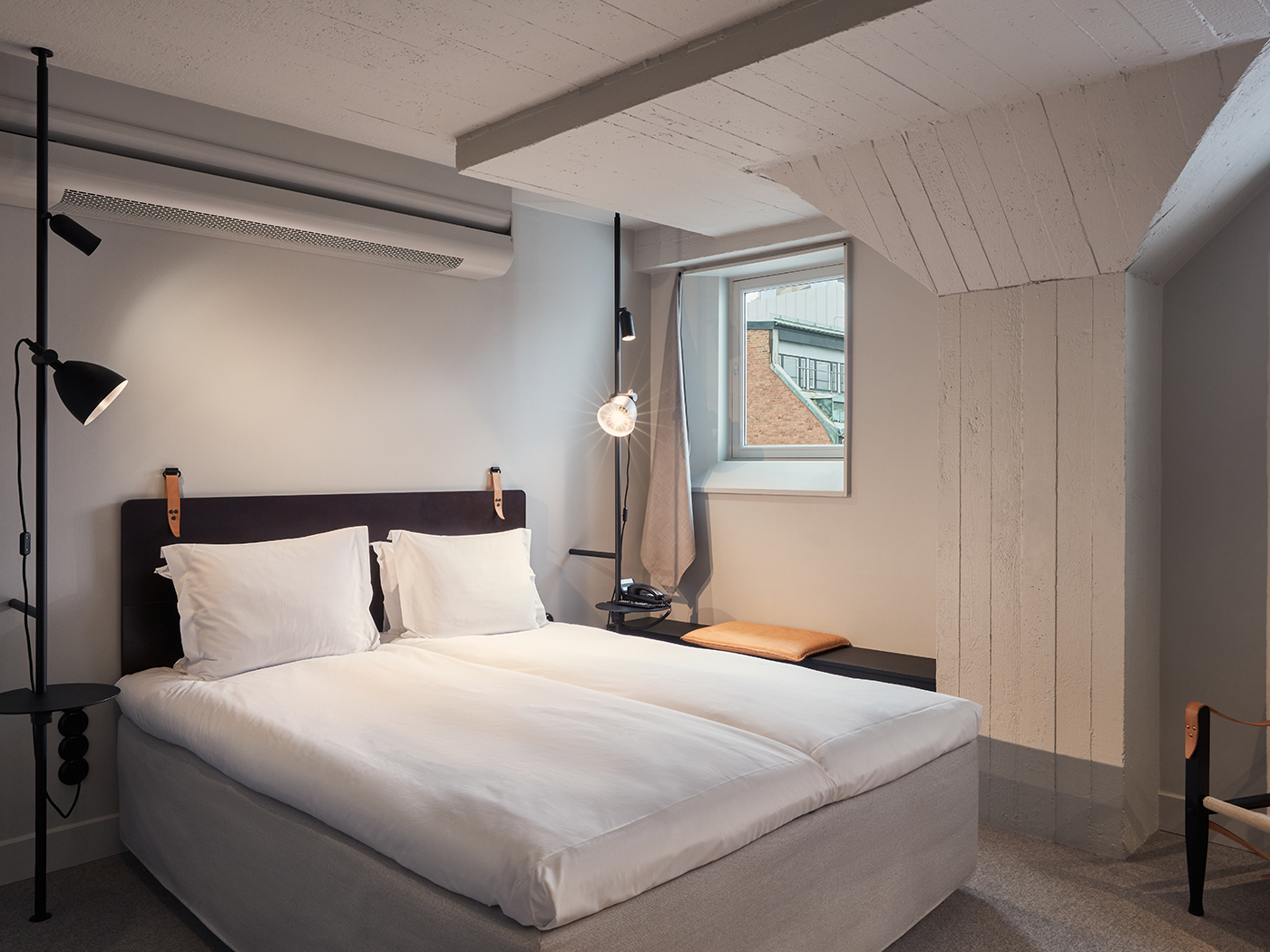 Blique By Nobis Blique Queen V2 R 01