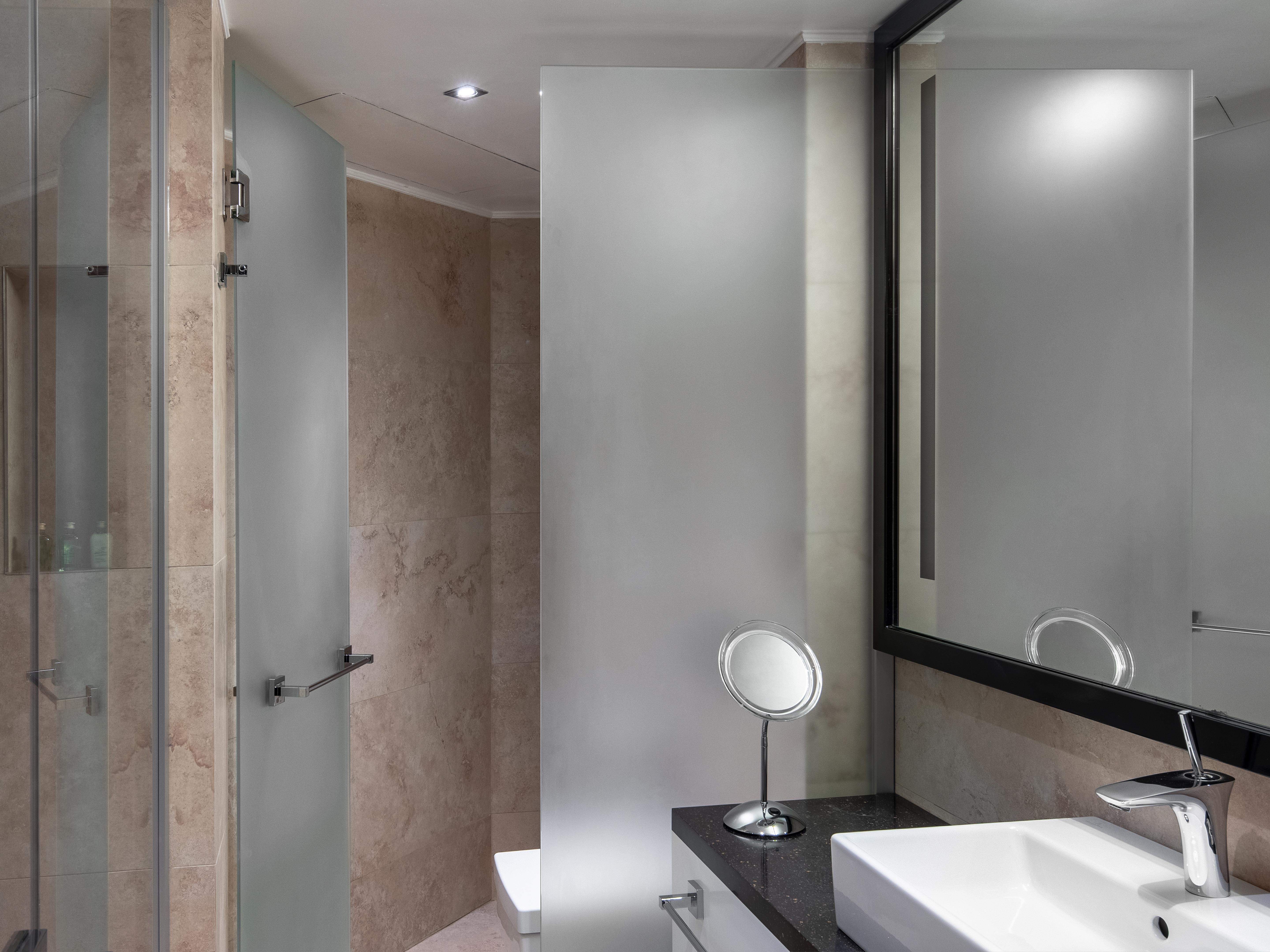 11 Mirrors Rooms in Kiev