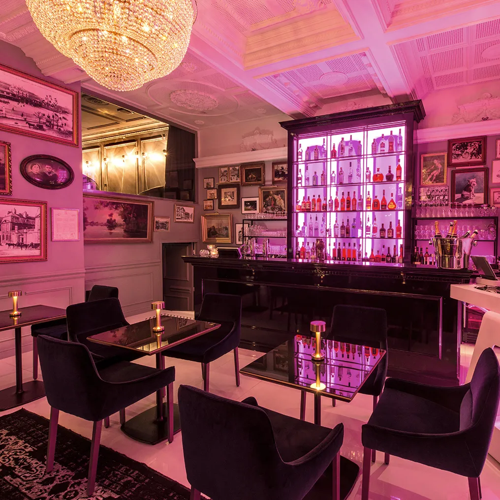 Vertigo Hotel Theme Box 01 Food And Drink