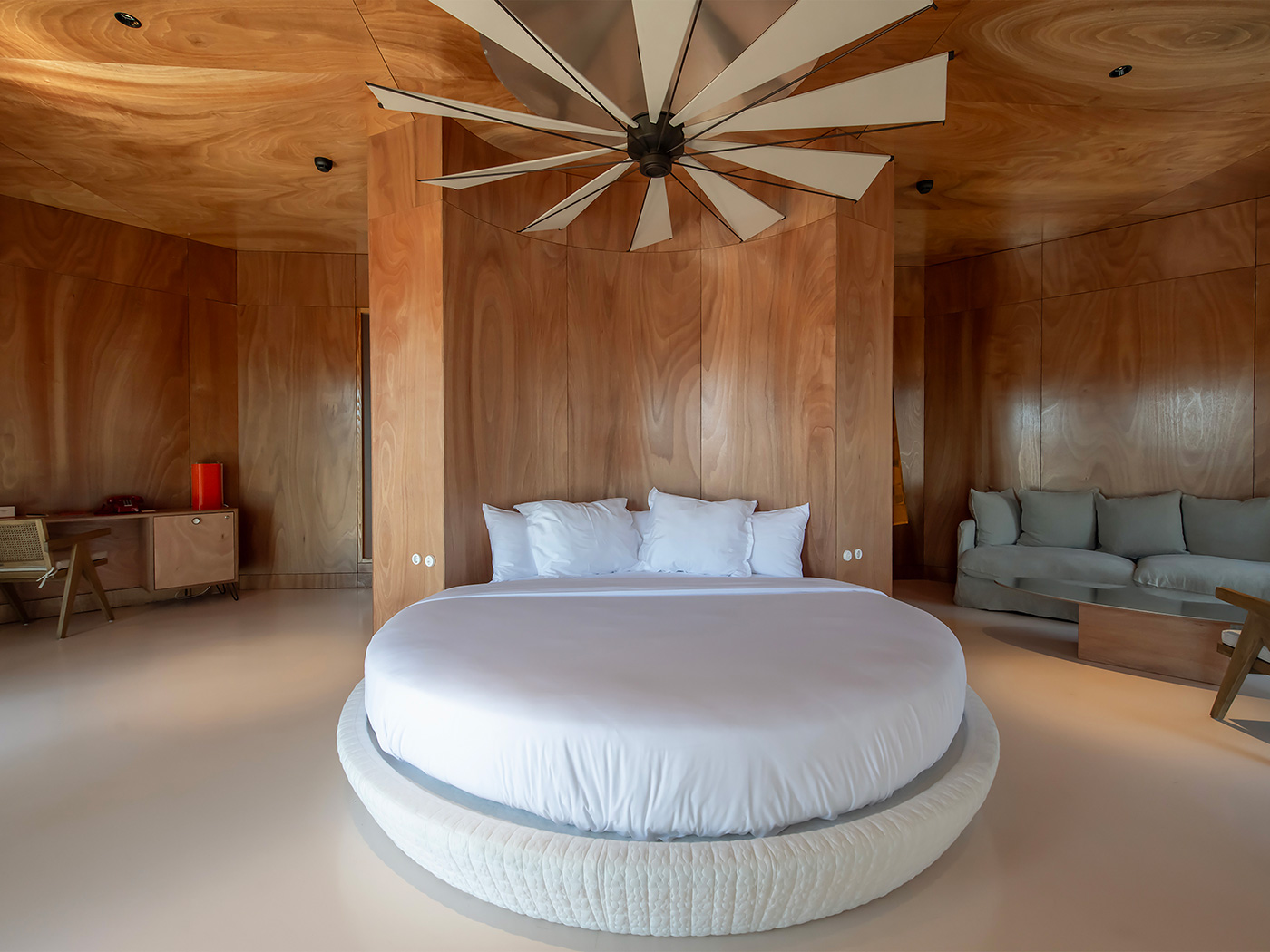 Rooms Batumi Corner Suite R 02