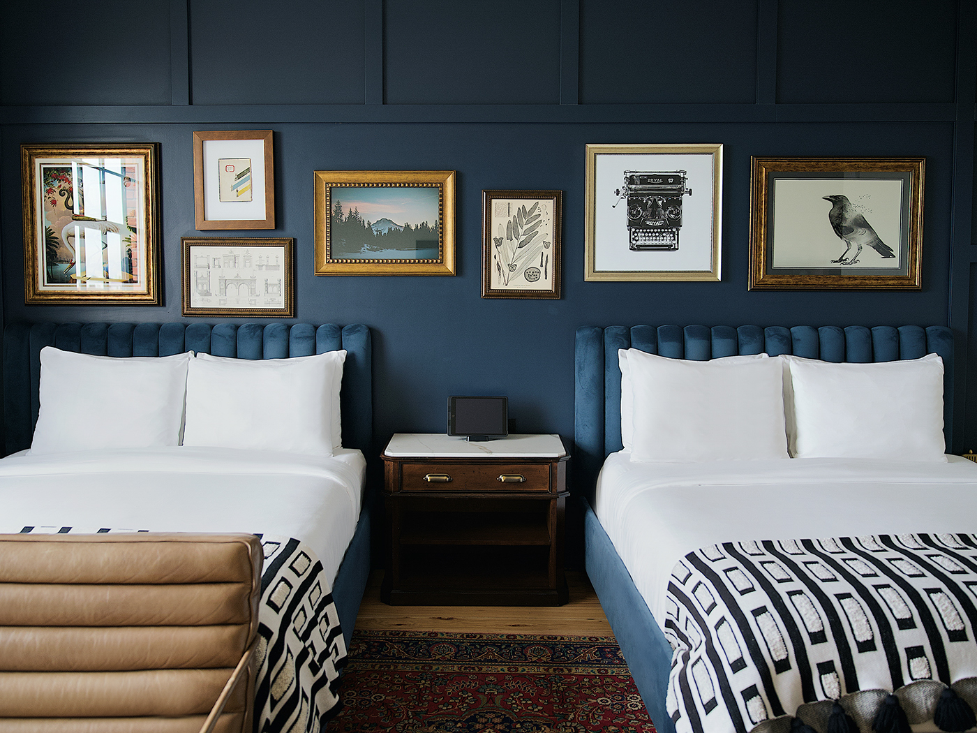 The Ramble Hotel Double Queen V2 R 02