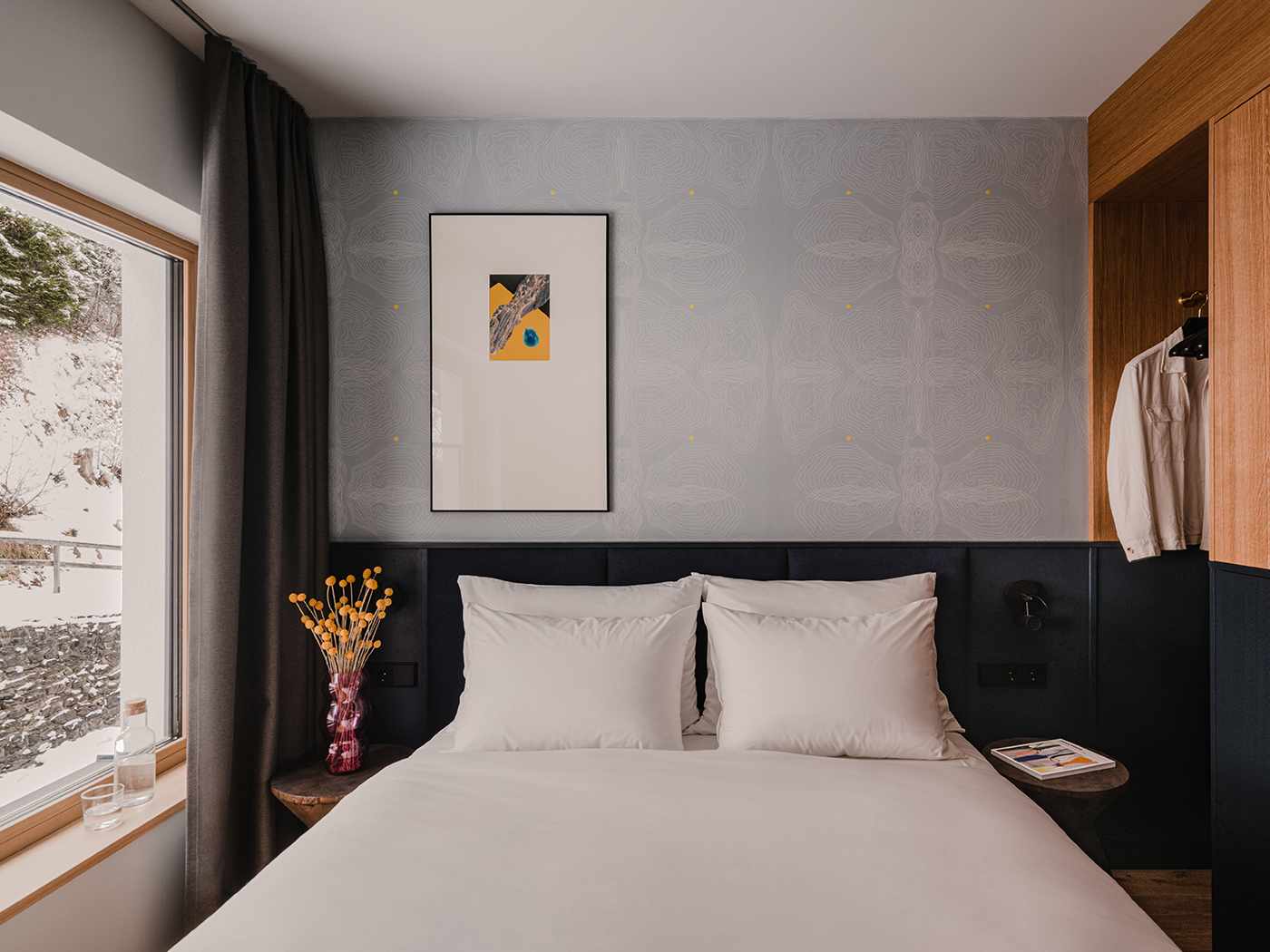 The Comodo Classic Mountain View R 02