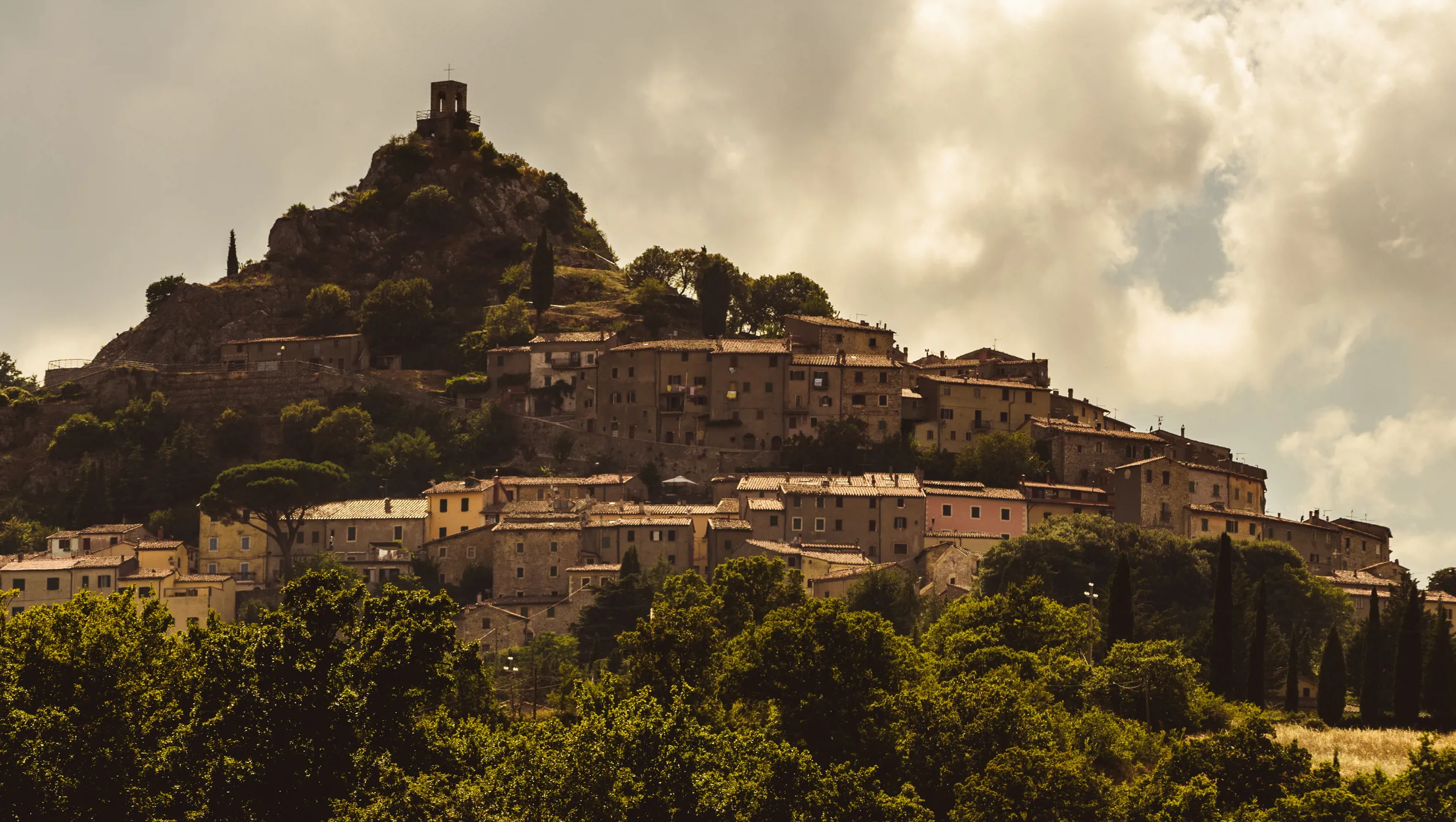 002 Village Italy Landscape