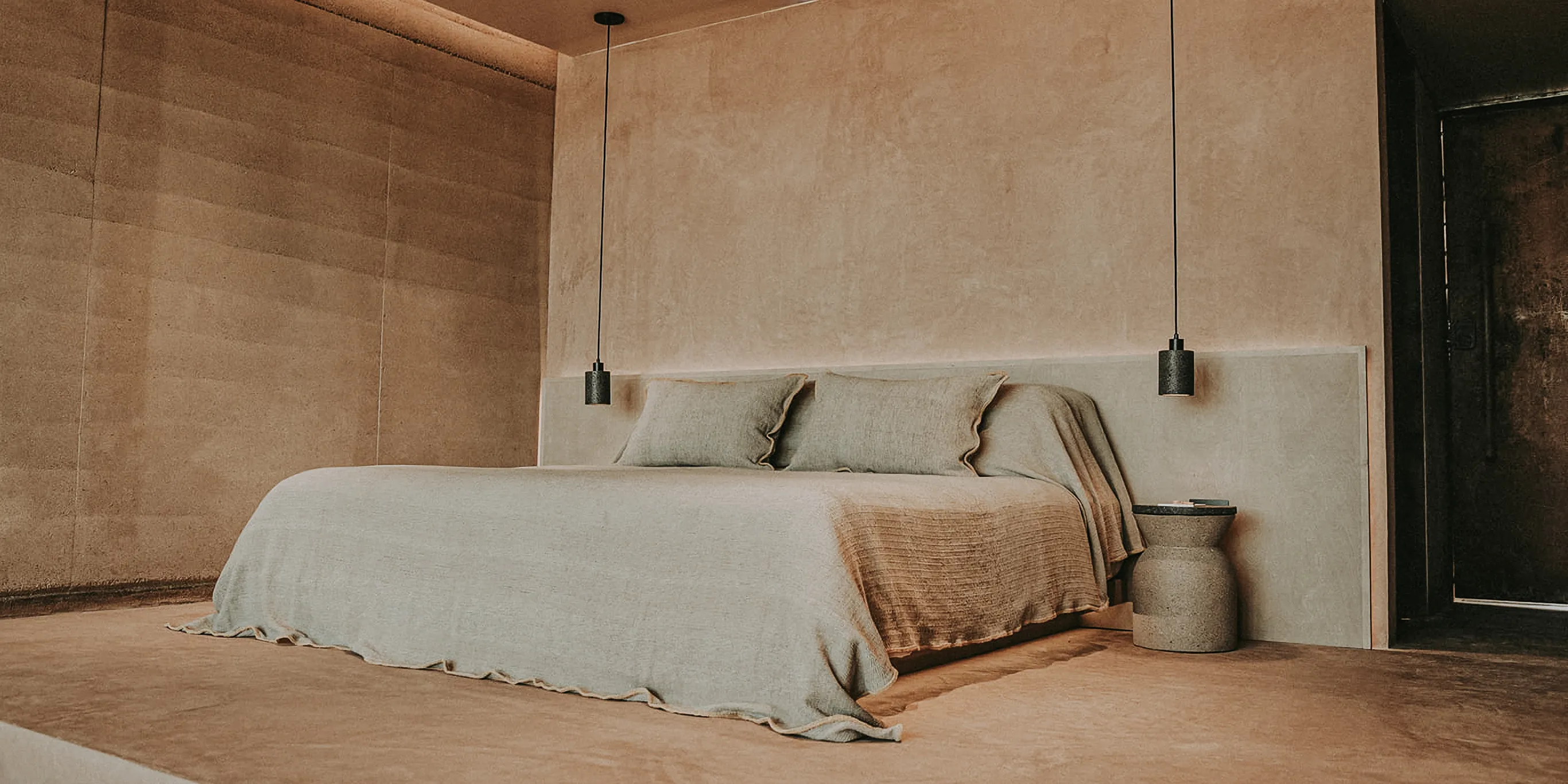 Mira Earth Studios Mexico Rooms