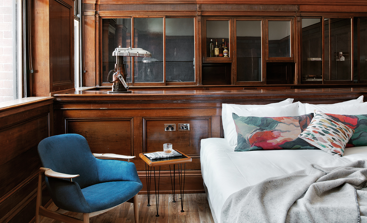 Old Clare Bedroom 08 002