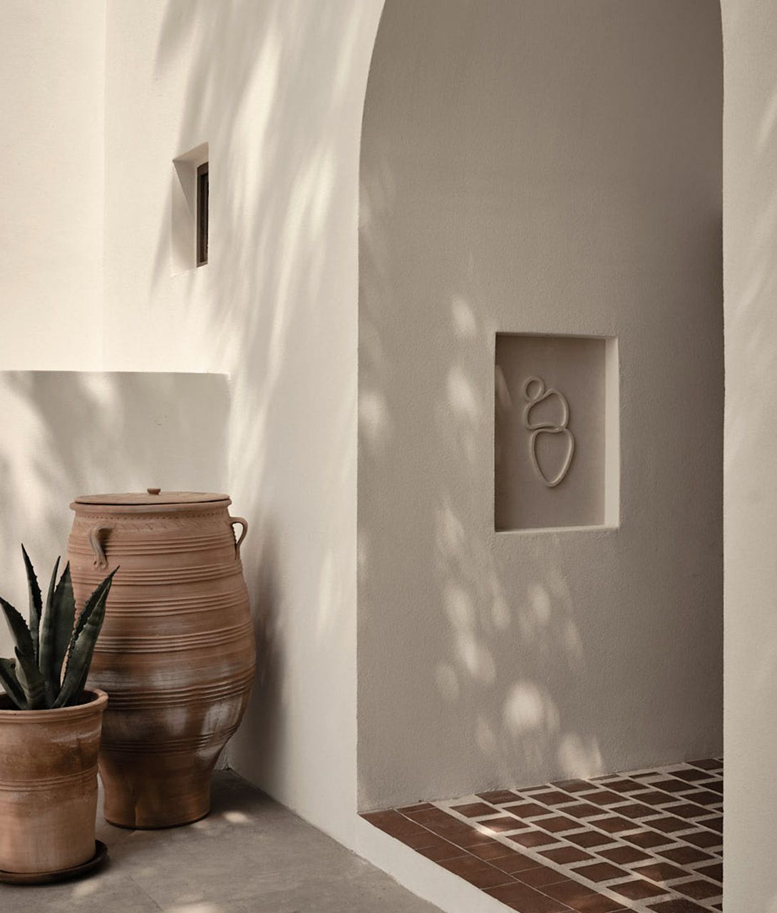 Parilio Design in Paros