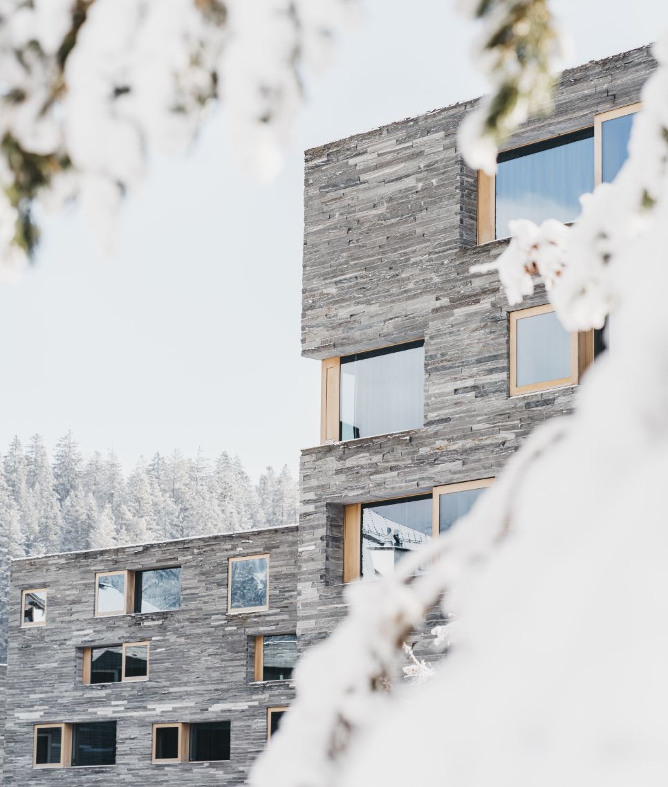 06 Female Wellness Rocksresort Exterior