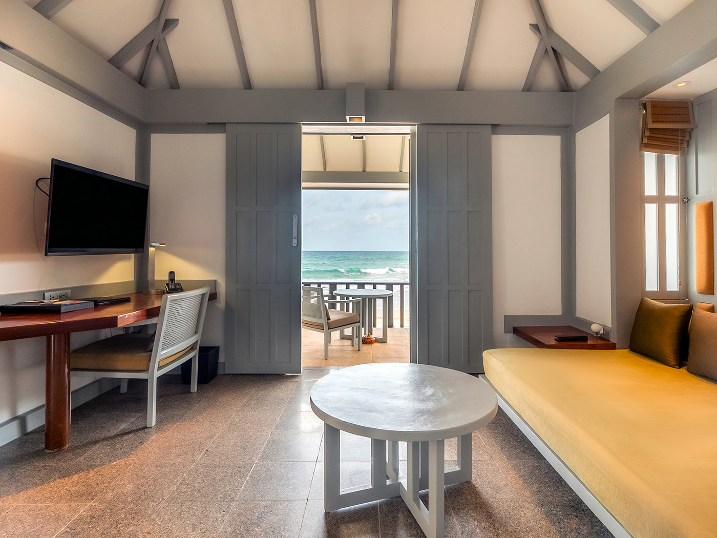 Surin Phuket Beach Deluxe Suite R V2 02