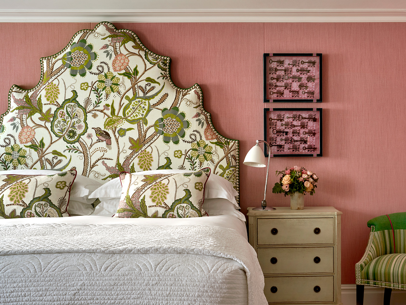 Knightsbridge Deluxe Room R 01