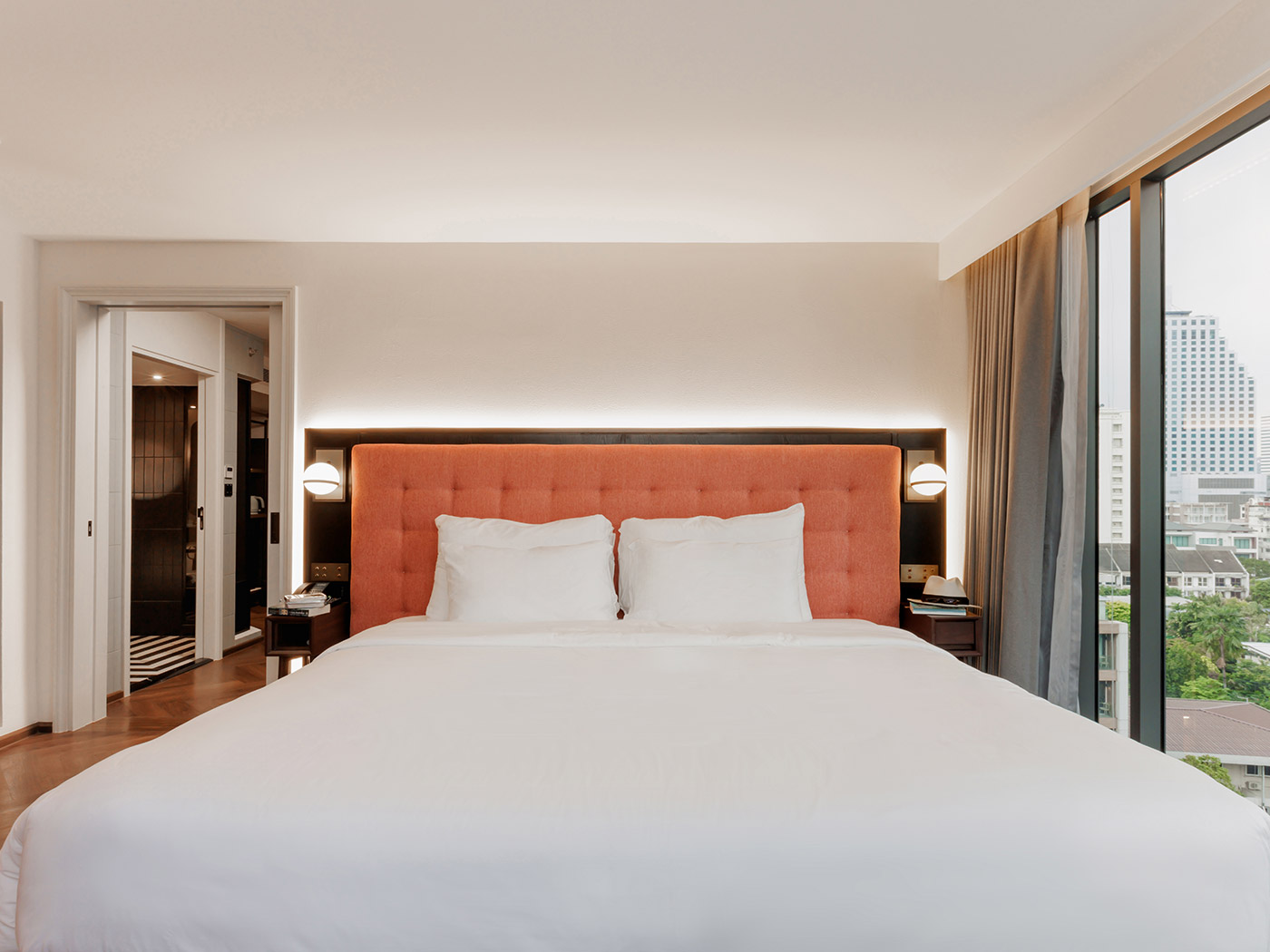 Public House Bangkok Junior Suite R V2 02