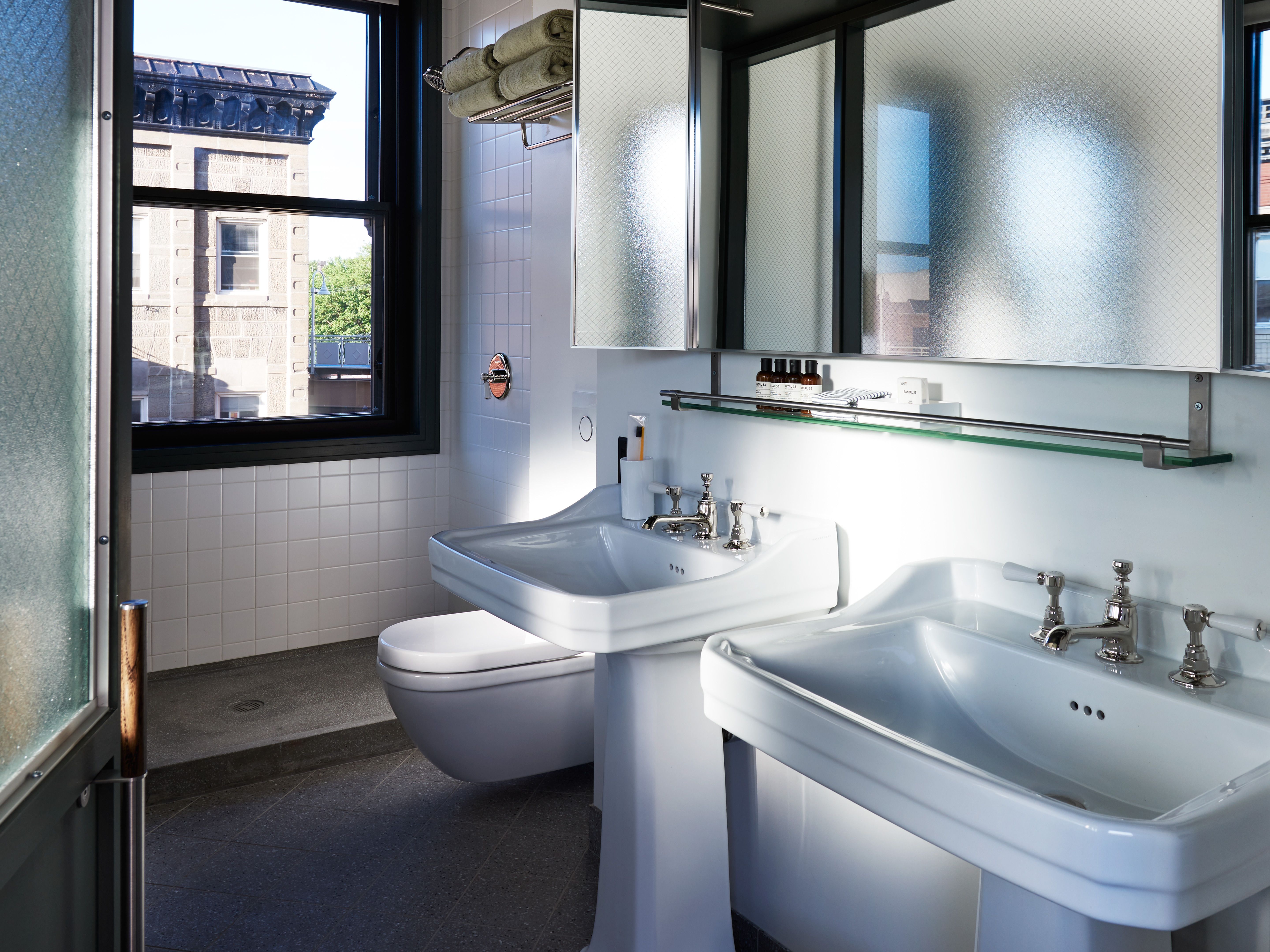 The Robey Bathroom in Chicago