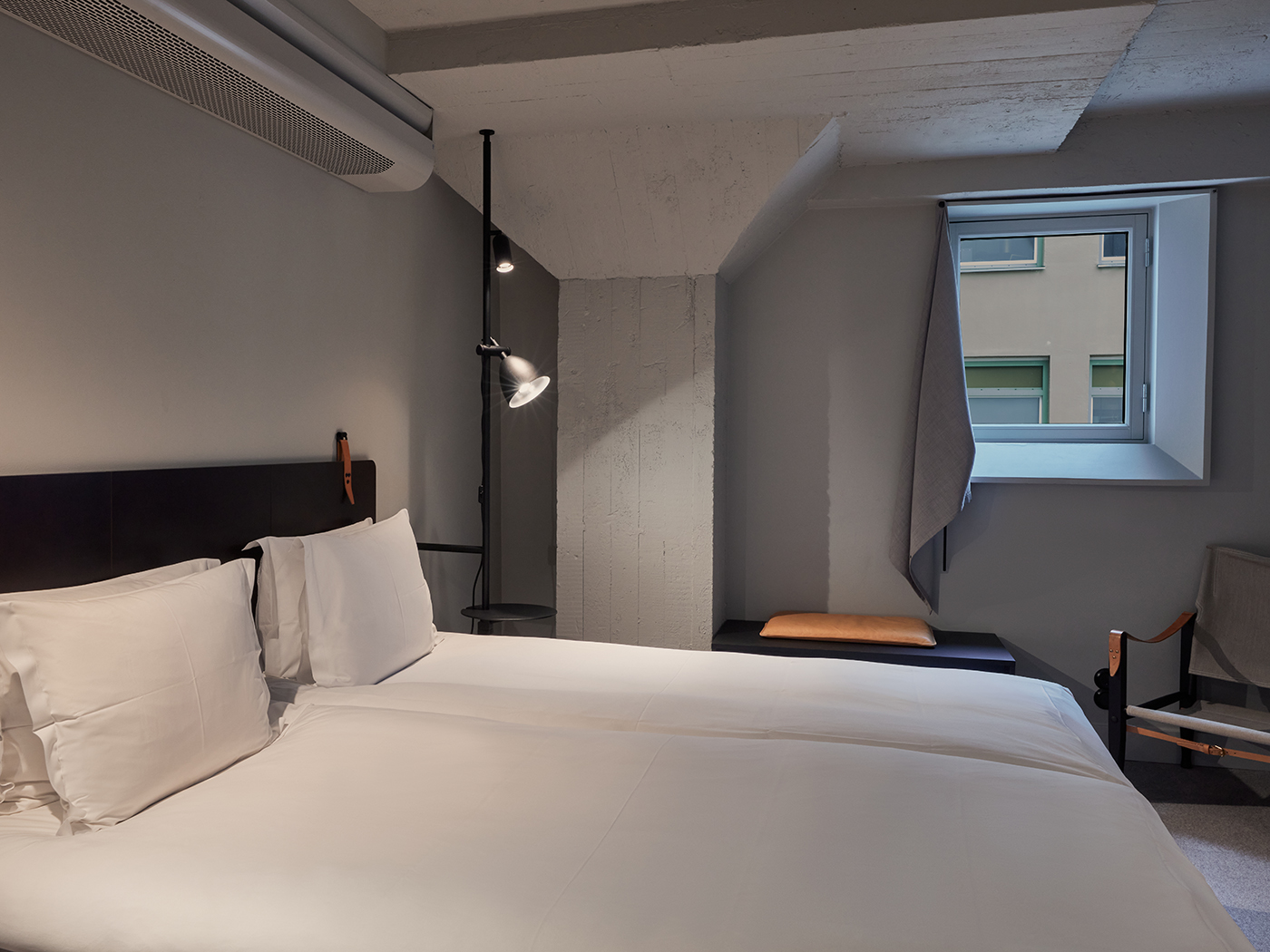 Blique By Nobis Blique Double R 05